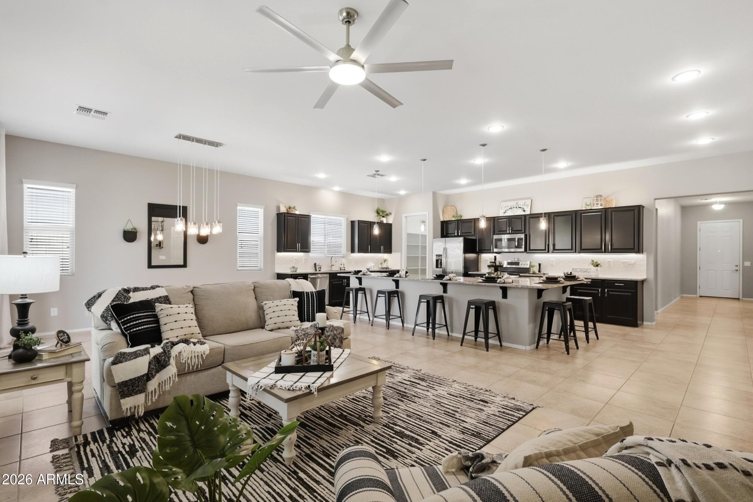 15758 W Laurel Ln — photo 2