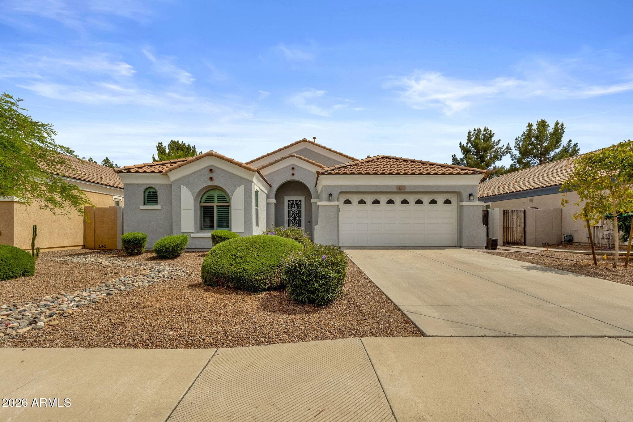 1211 E Mary Ln — photo 1