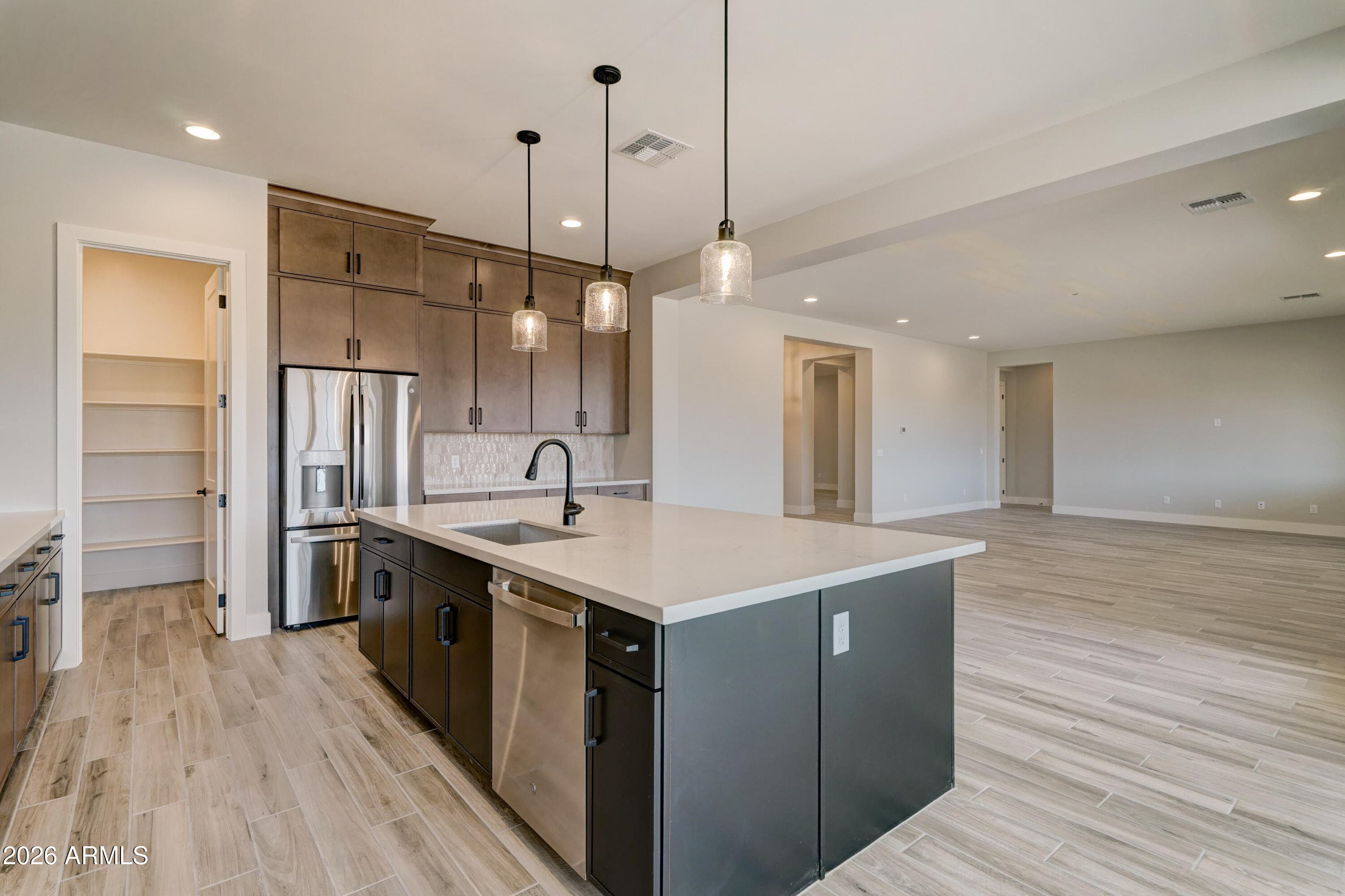4029 W SILVERDALE RD - Photo 5