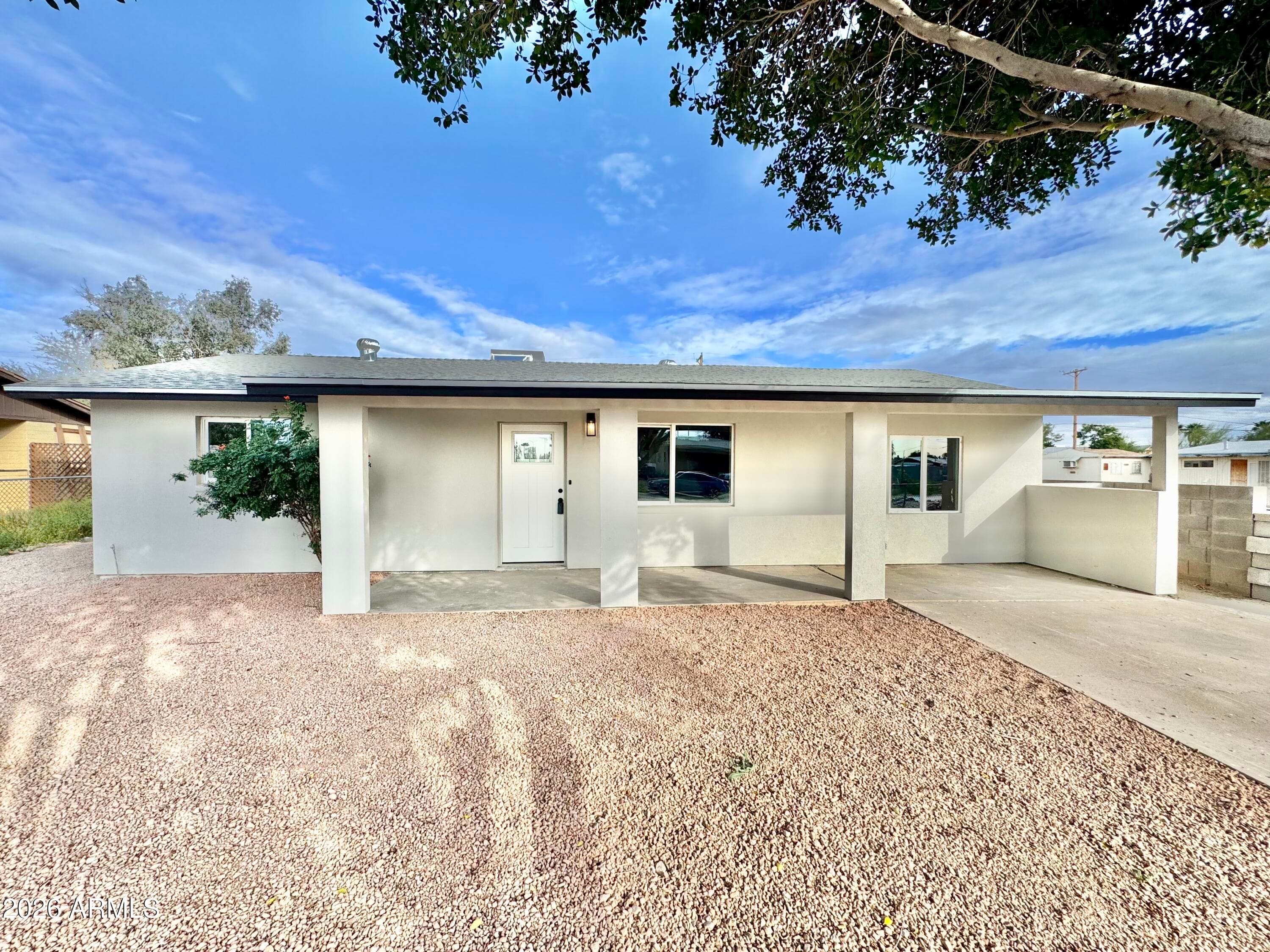 215 S 82nd Way — photo 2