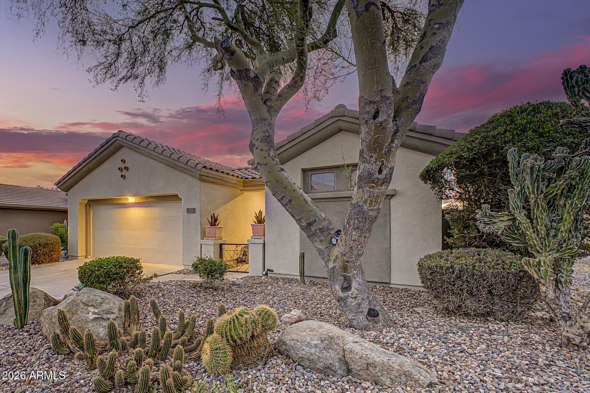 41024 N NOBLE HAWK WAY - Photo 2