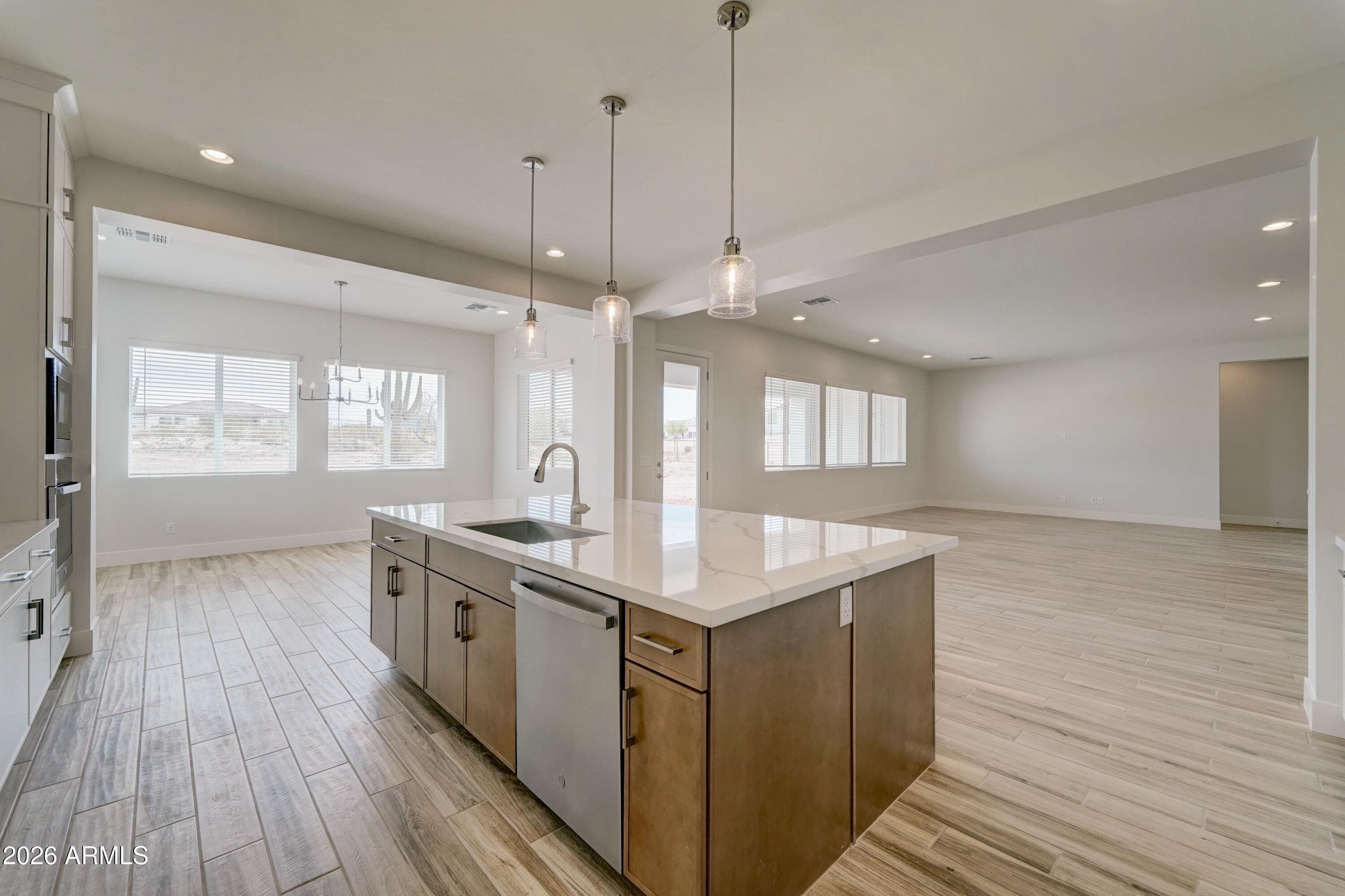 4075 W SILVERDALE RD - Photo 5