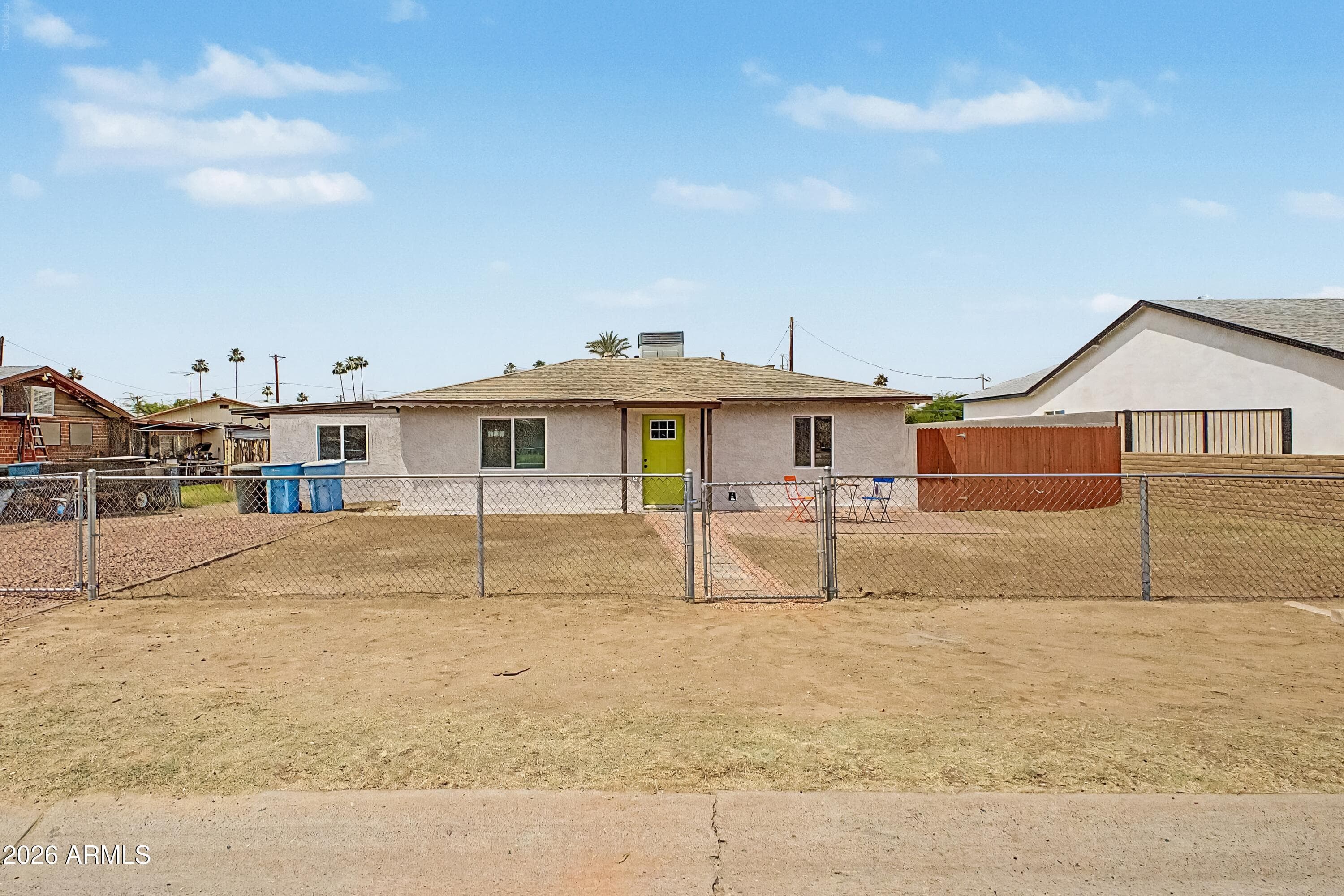 4216 N 31st Dr — photo 1