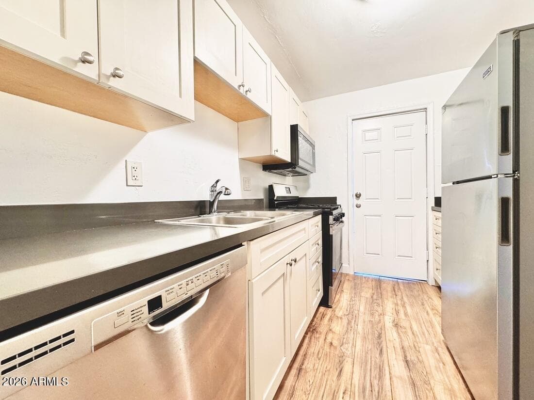 10839 N 15TH N AVE - Photo 5