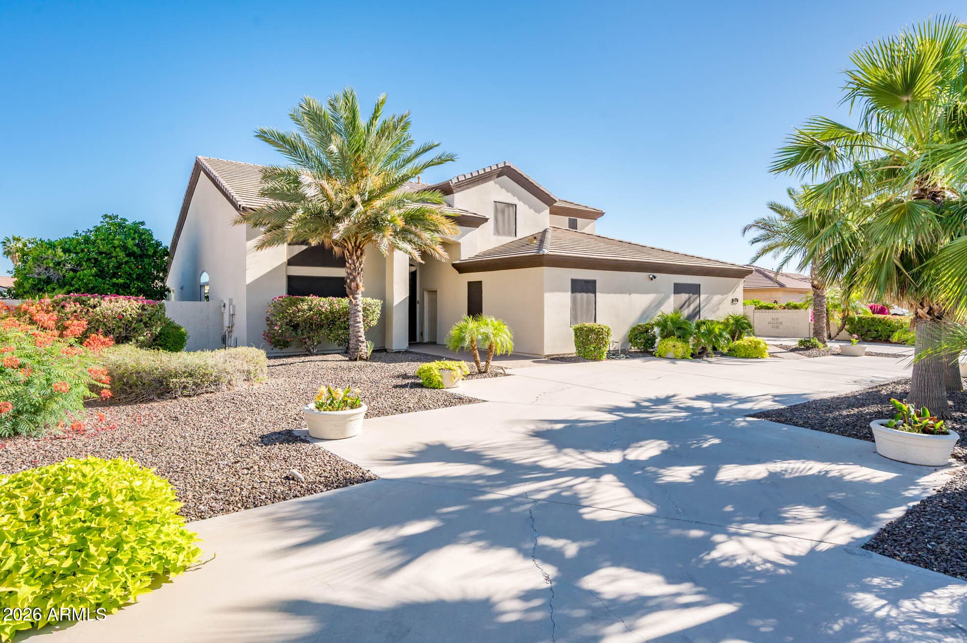 5322 W Whispering Wind Dr — photo 1
