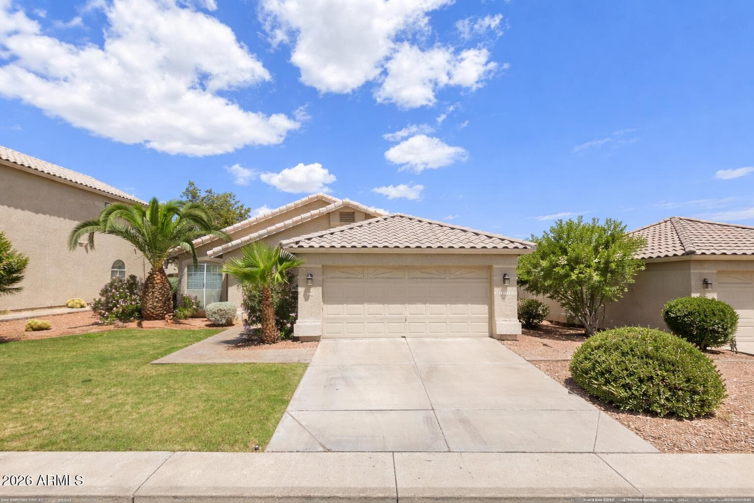 15817 S 28th Pl — photo 1