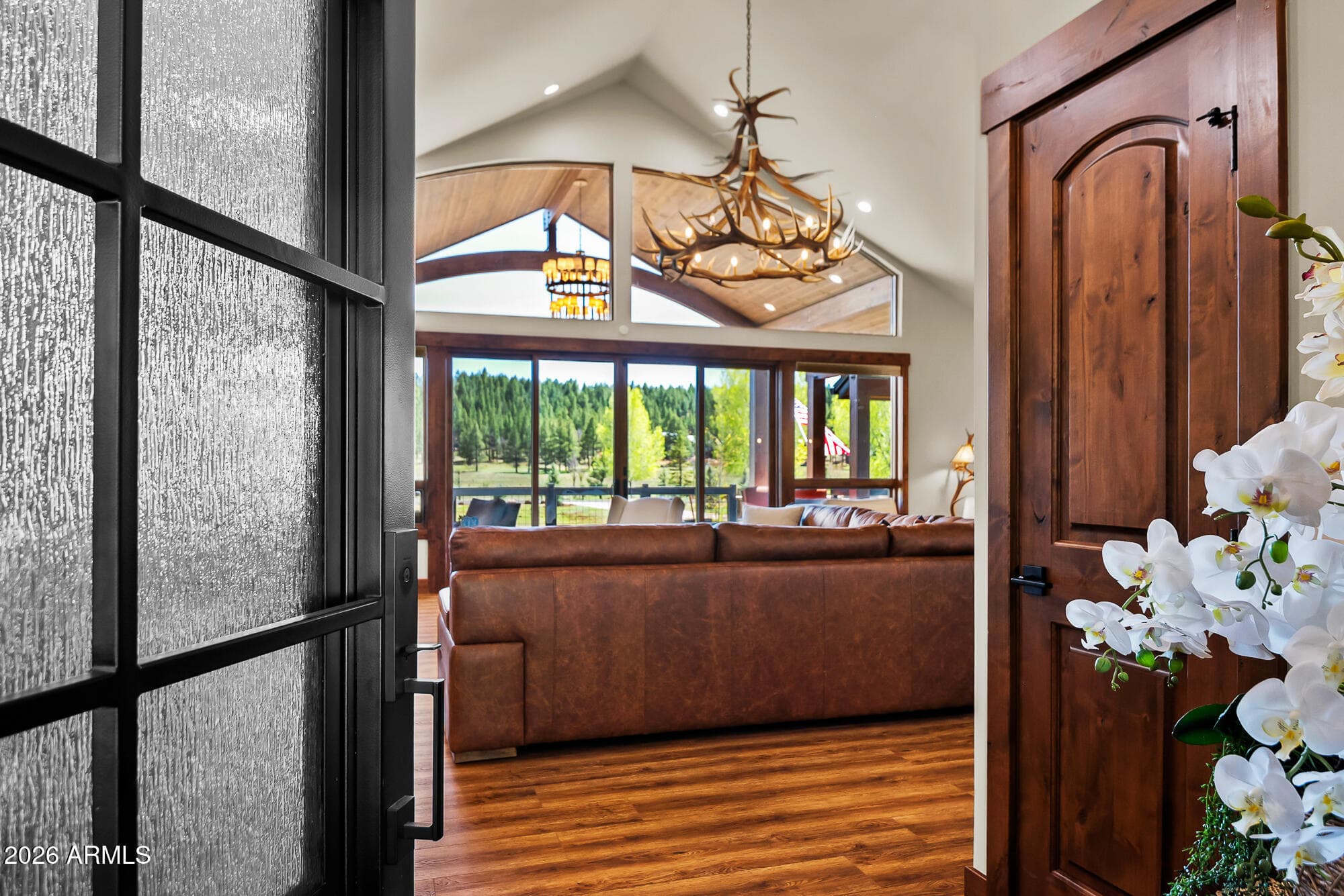 405 E FOXBORO RD - See more photos