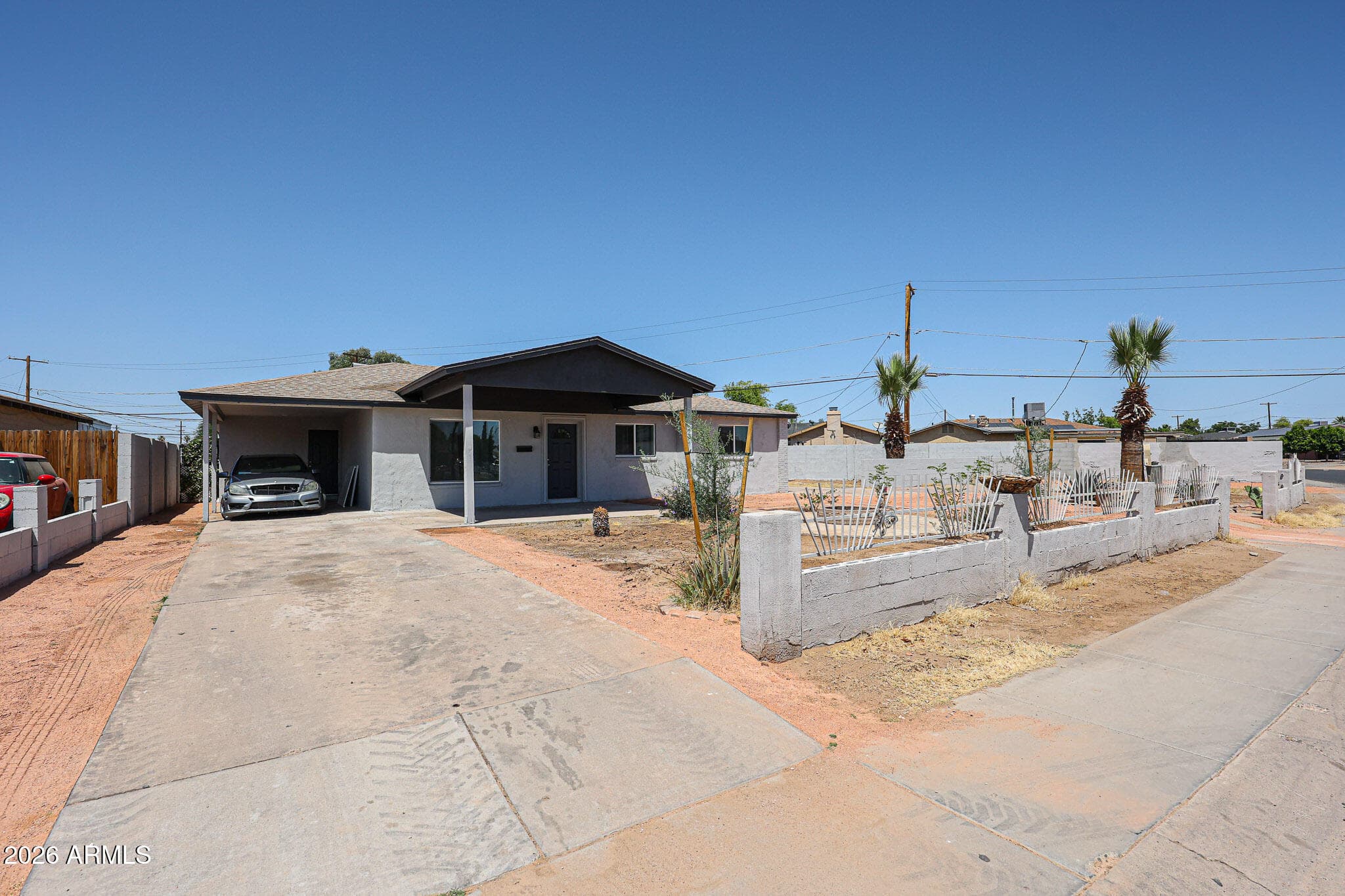 4610 N 48th Dr — photo 1