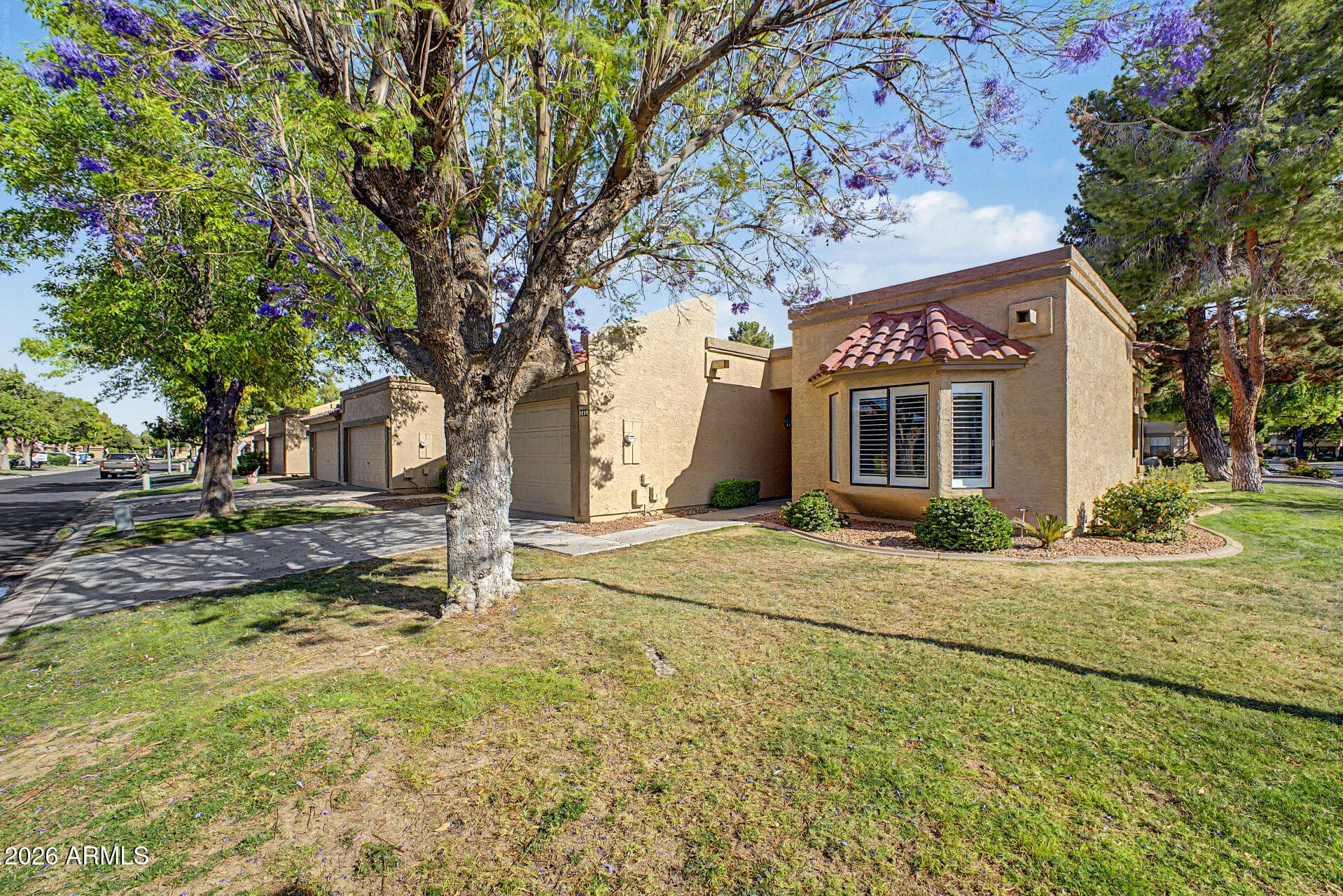 9709 W Tonto Ln — photo 2