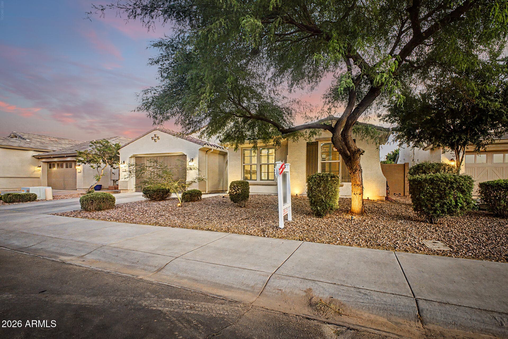 3641 E NARROWLEAF DR - See more photos