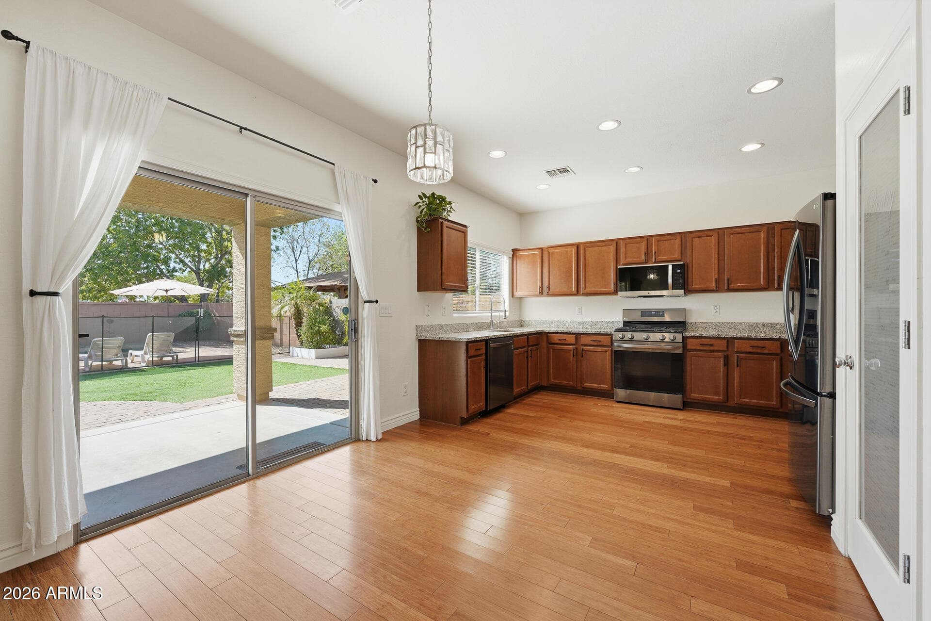 40846 N Eliana Dr — photo 2