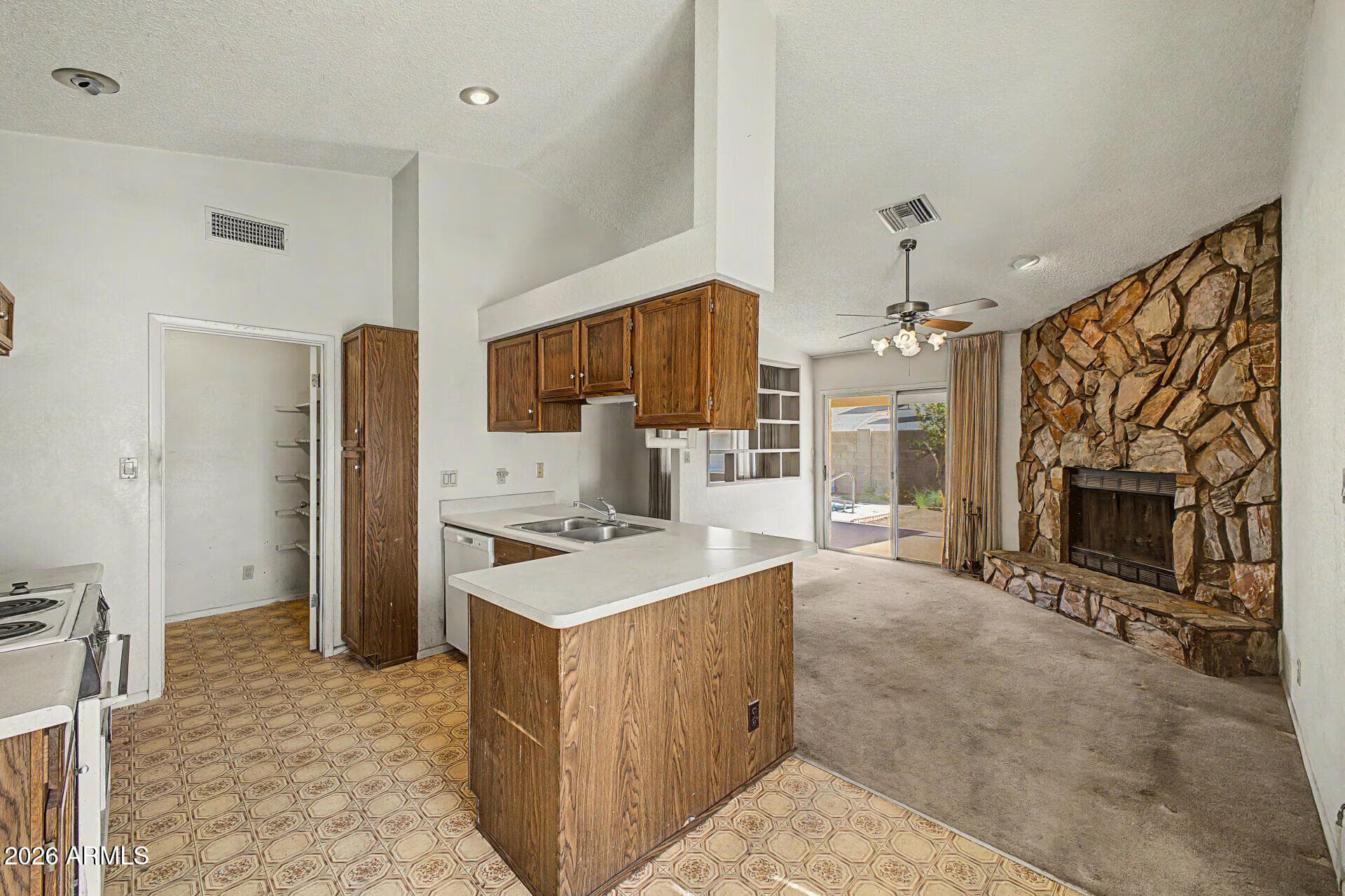 6245 E Princess Dr — photo 2