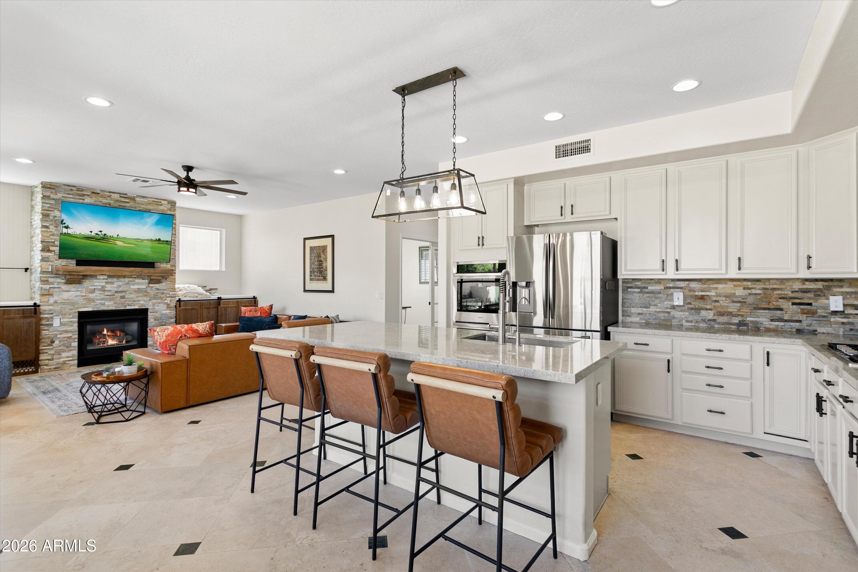 4508 E Andrea Dr — photo 2