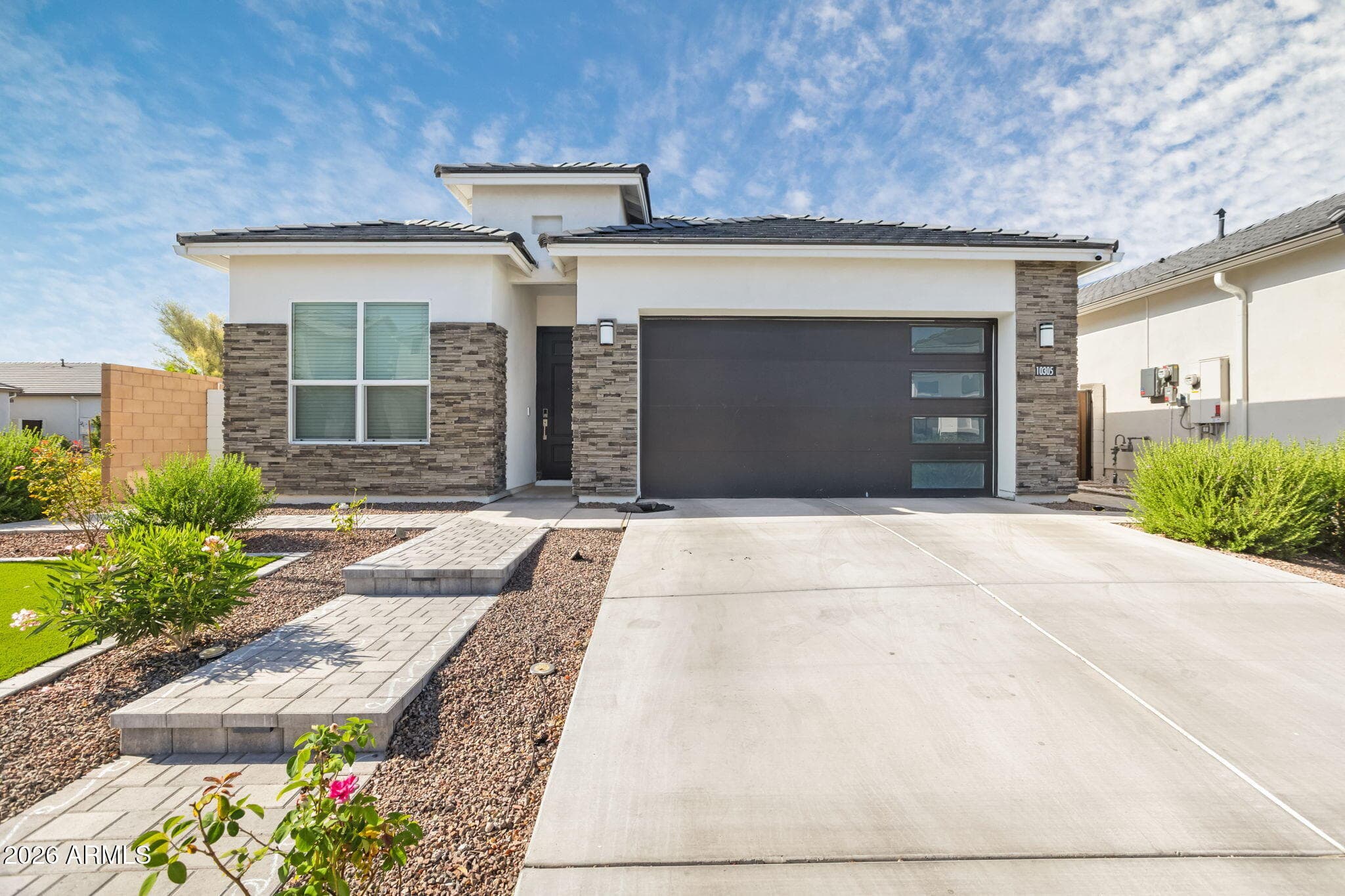 10305 W Deanna Dr — photo 1