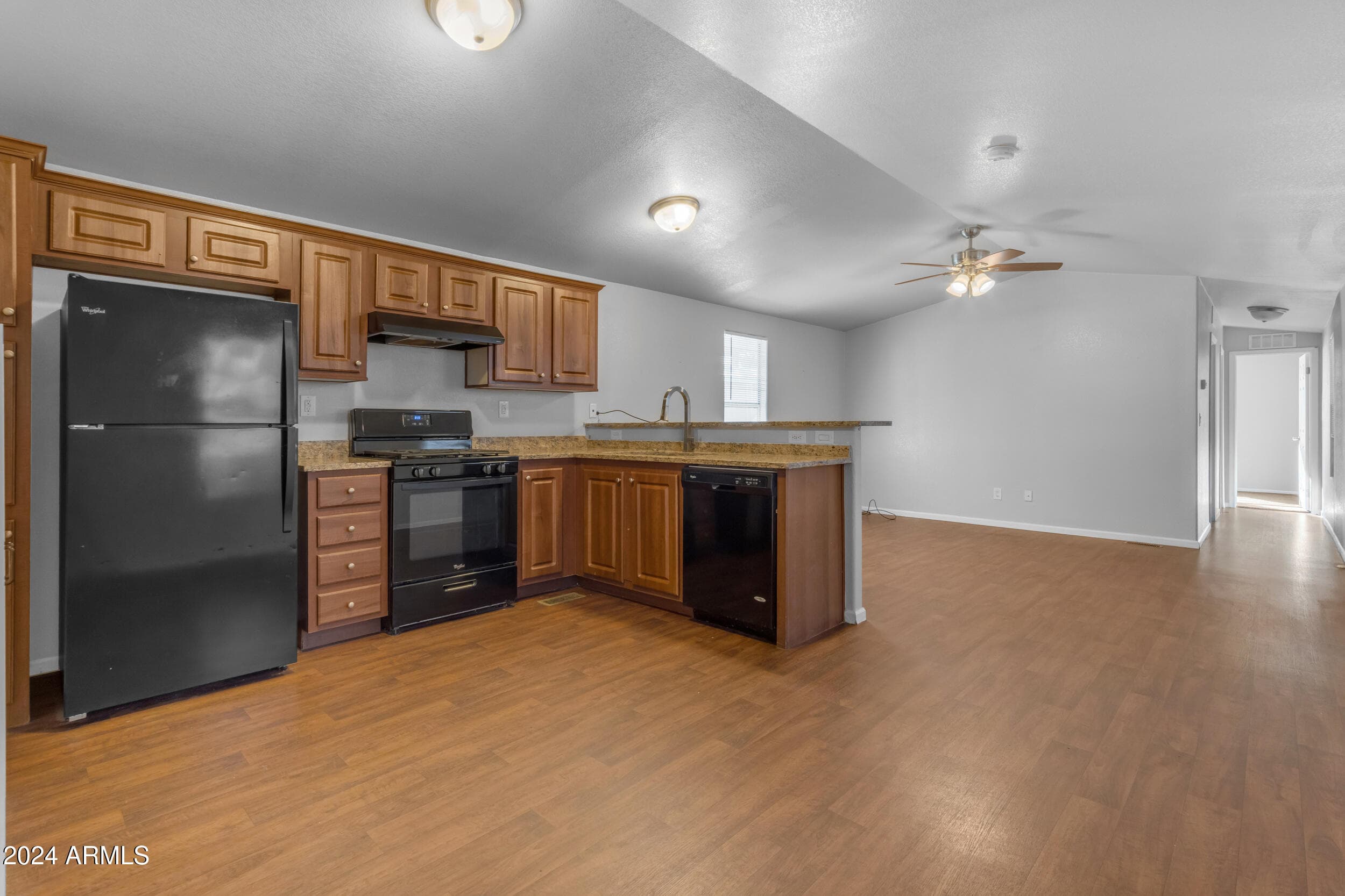 1650 S ARIZONA AVE - See more photos
