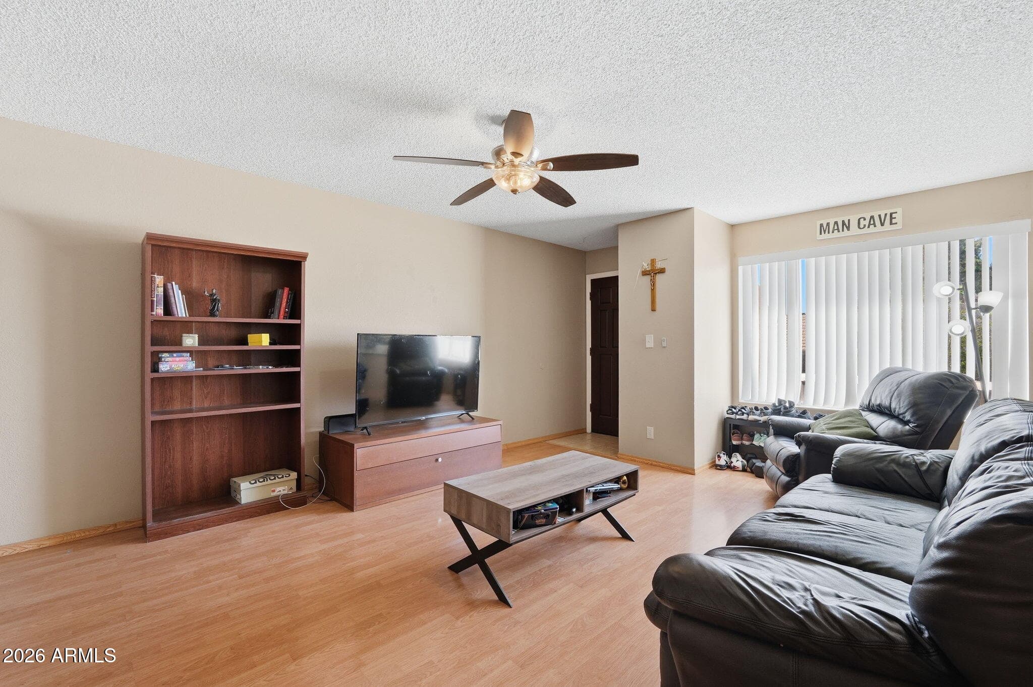 1927 E HAMPTON AVE - Photo 5