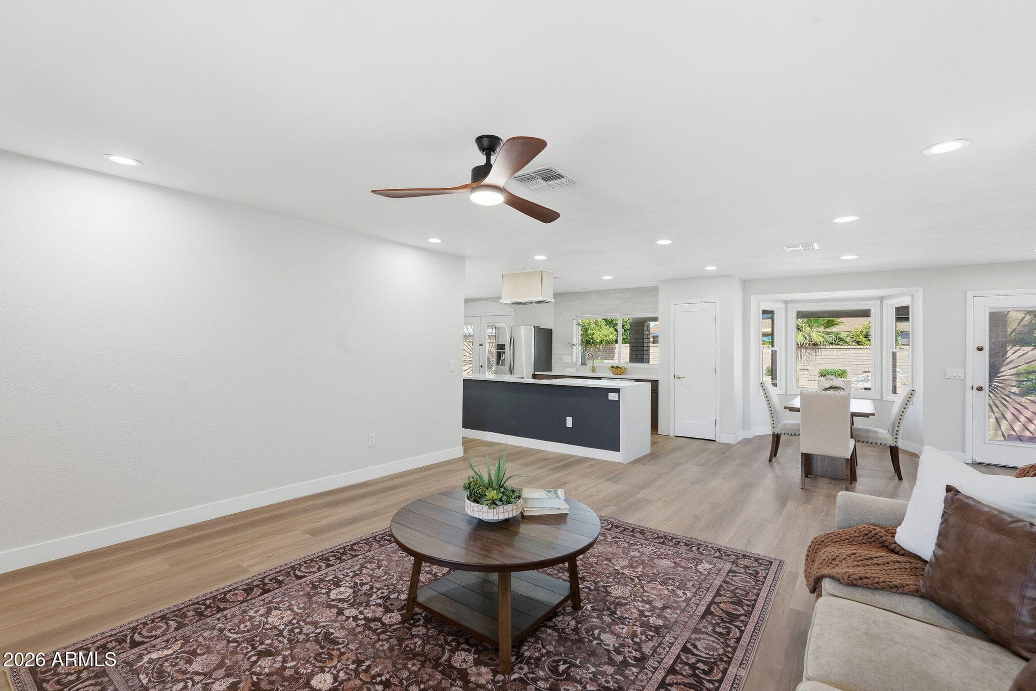 9627 N 58th Ln — photo 2