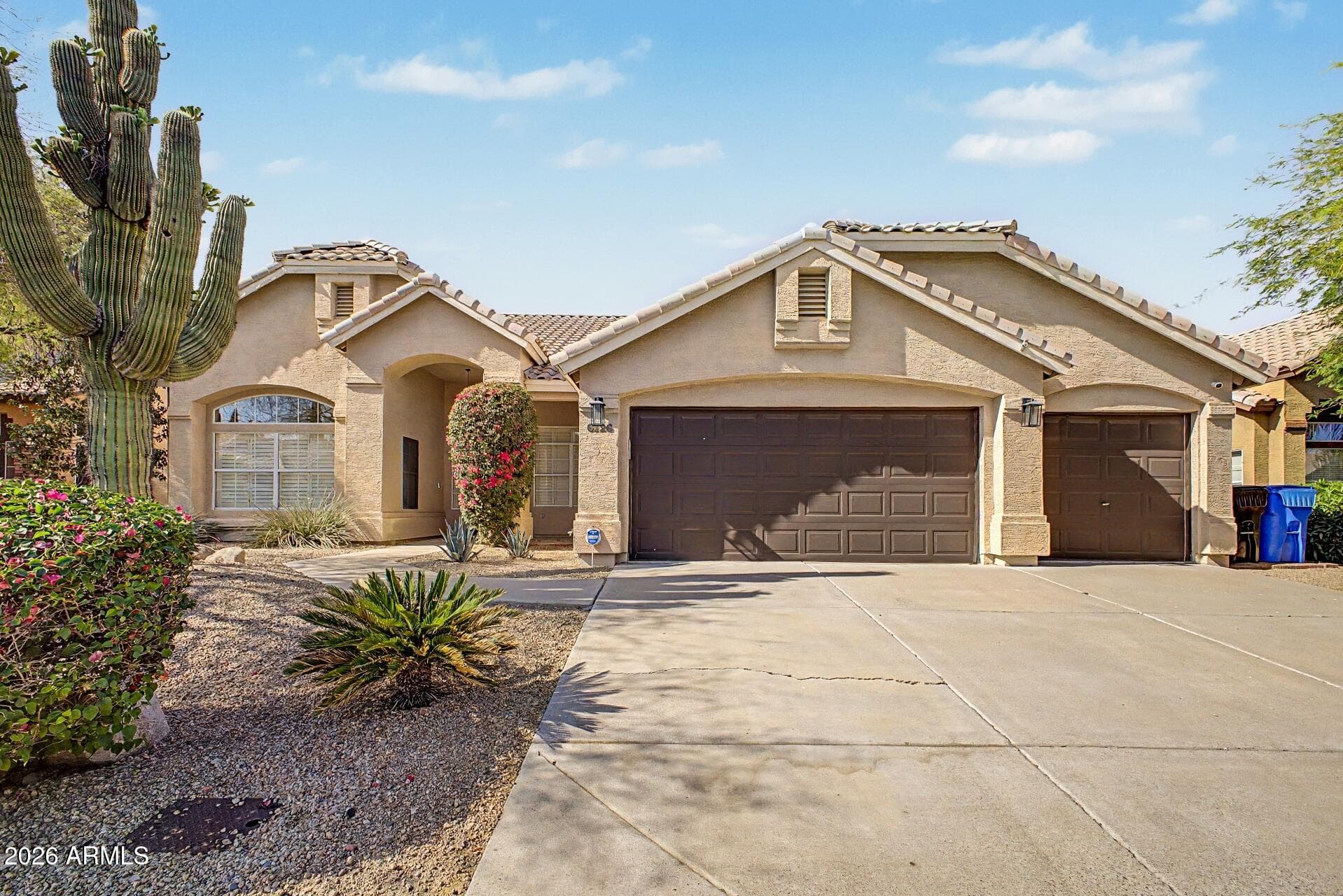6126 E Juniper Ave — photo 1