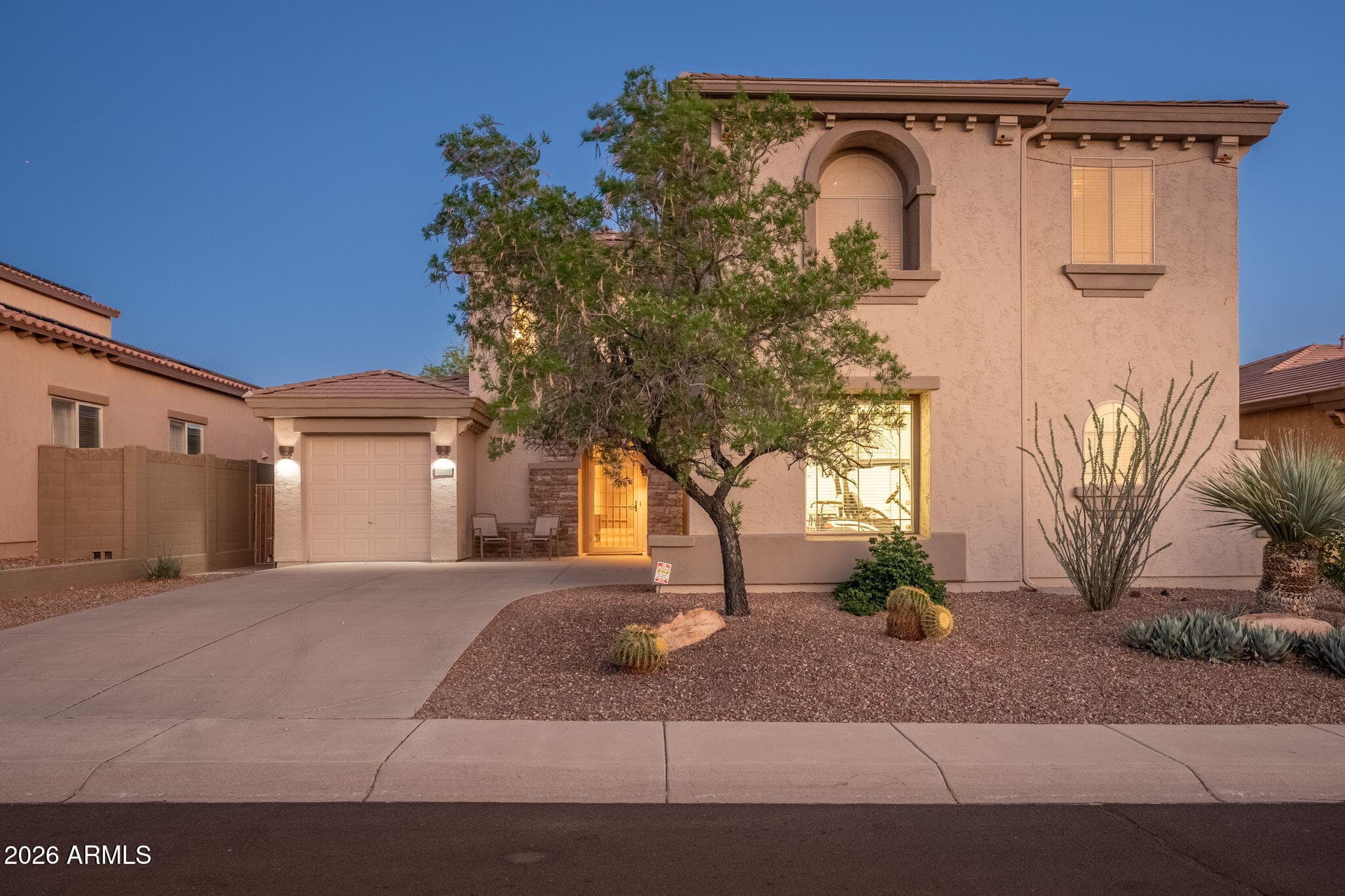 42727 N Courage Trail — photo 2