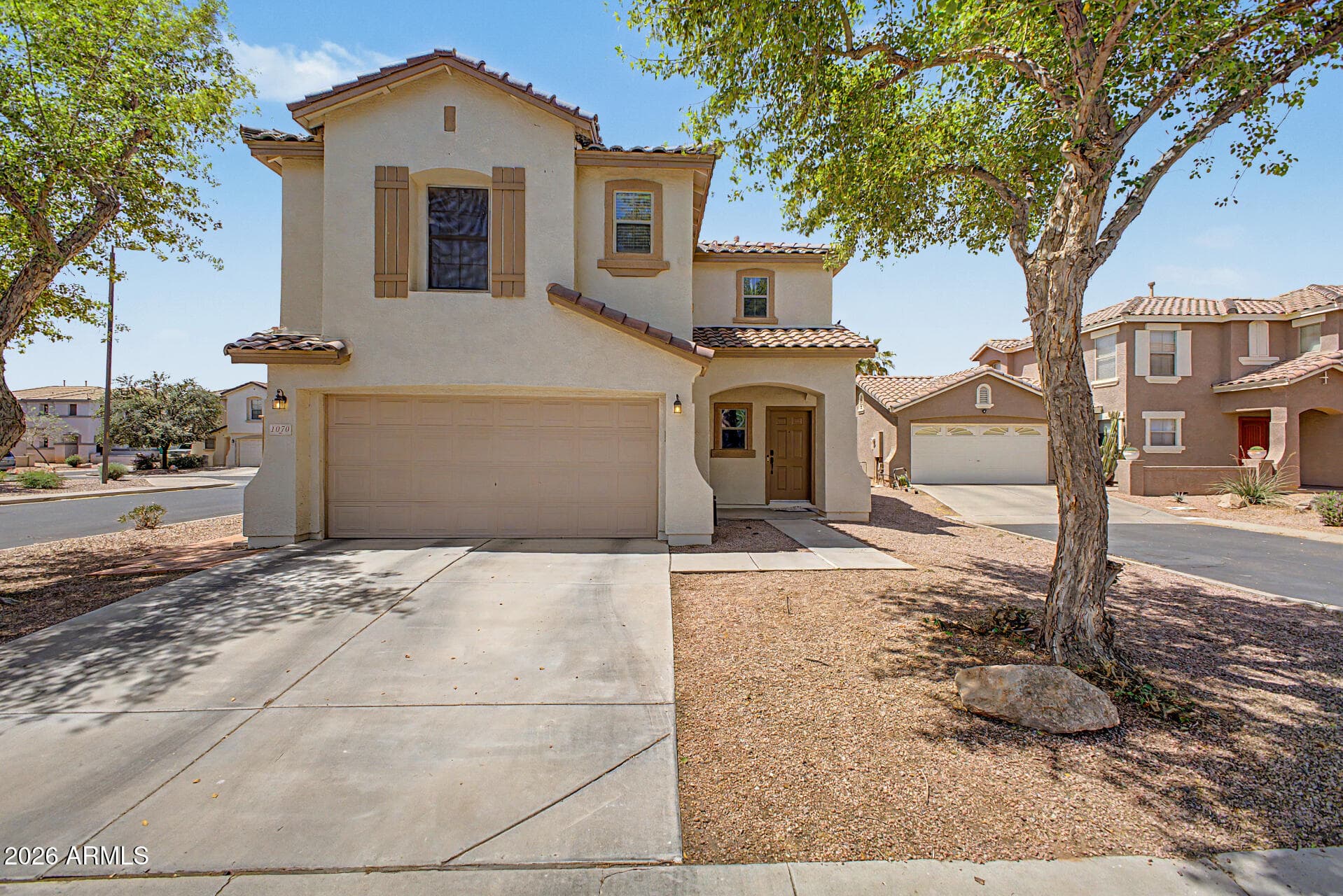 1070 E Lowell Ct — photo 1