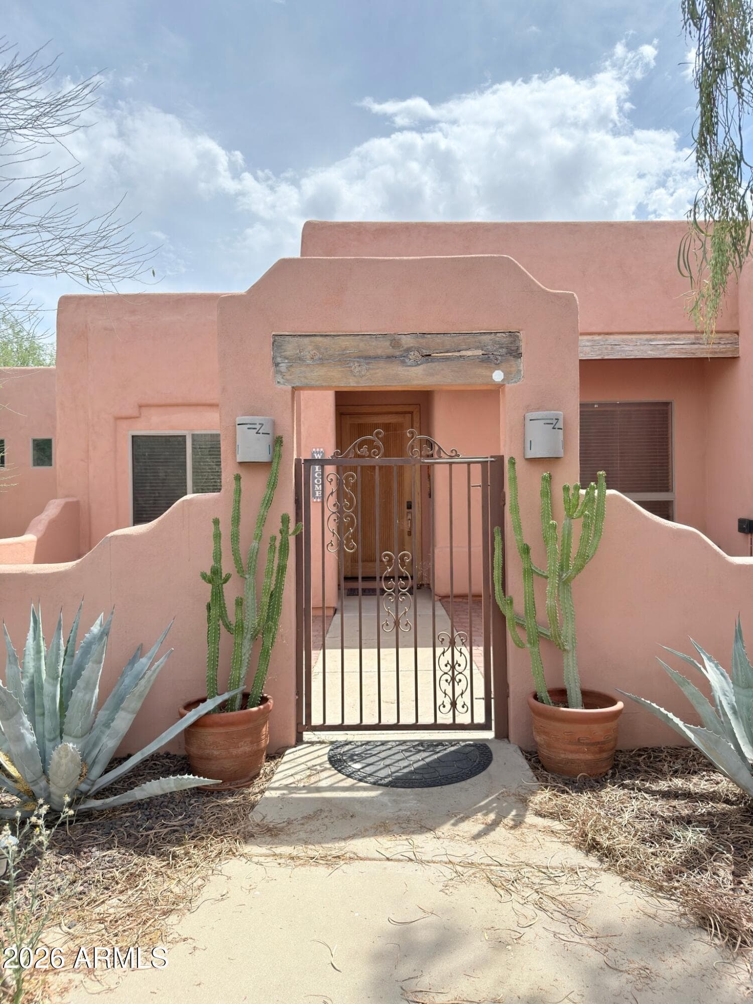 1127 E Joy Ranch Rd — photo 2