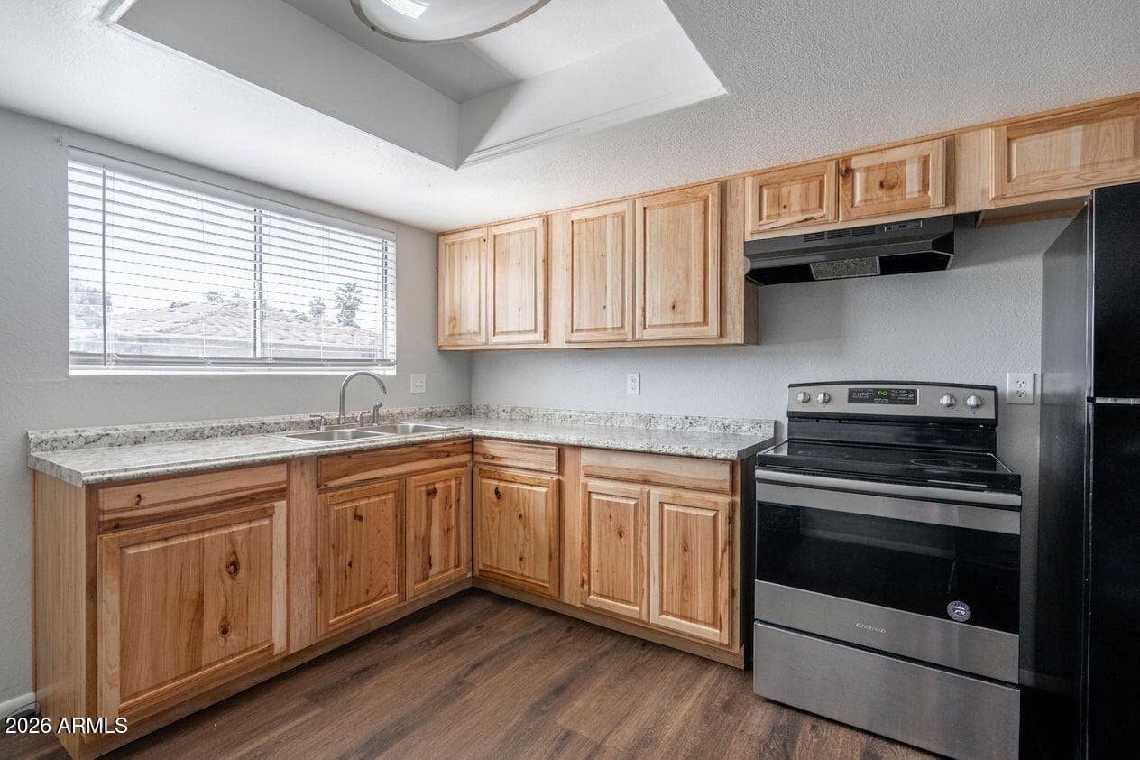 3346 W HARMONT DR - Photo 4