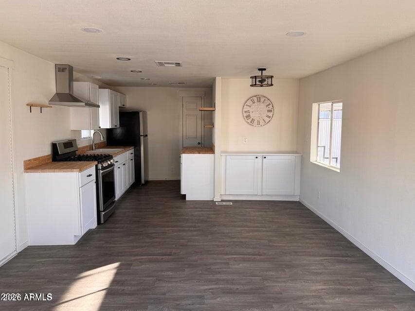 205 W BELL RD - Photo 2