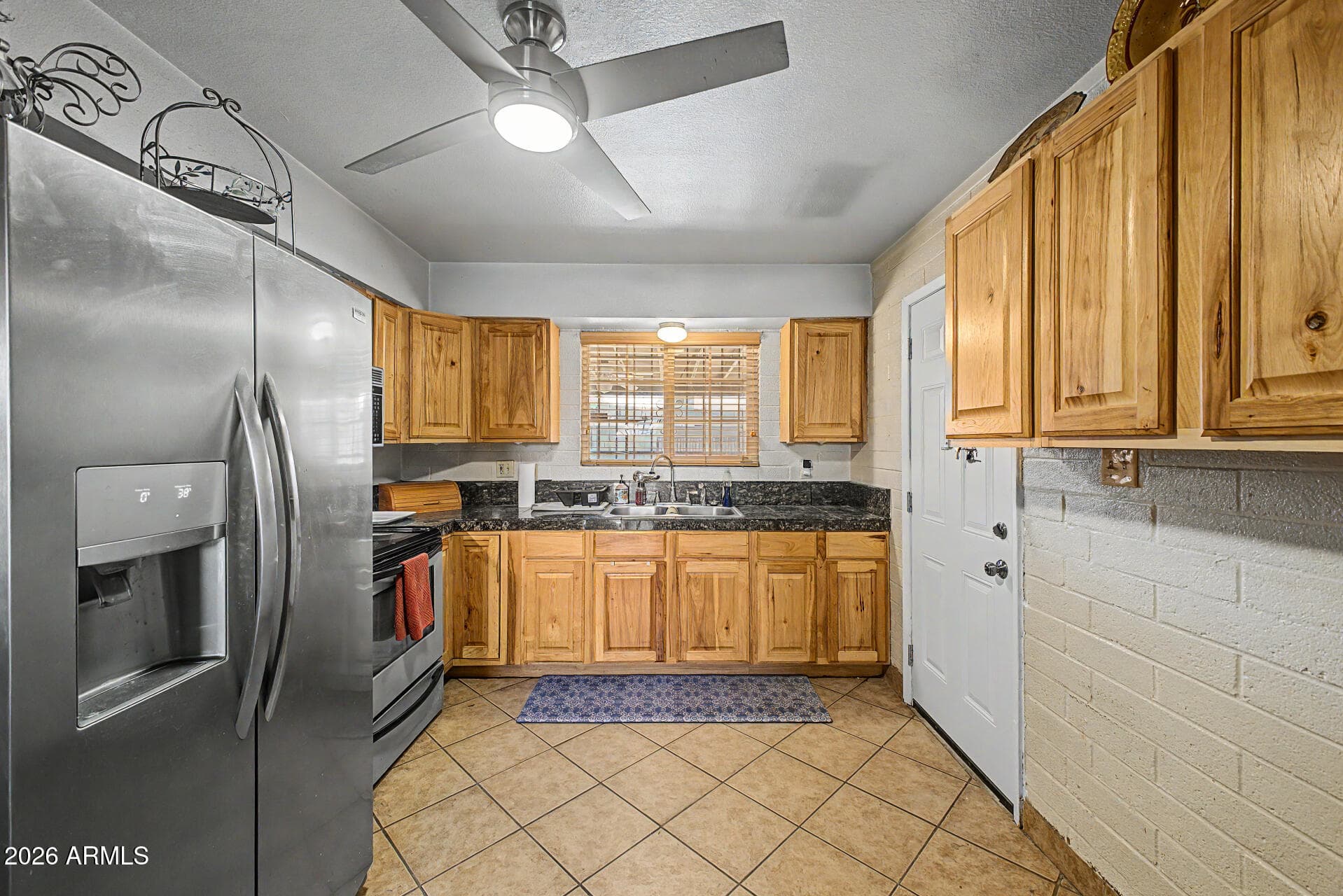 221 W Winston Dr — photo 2