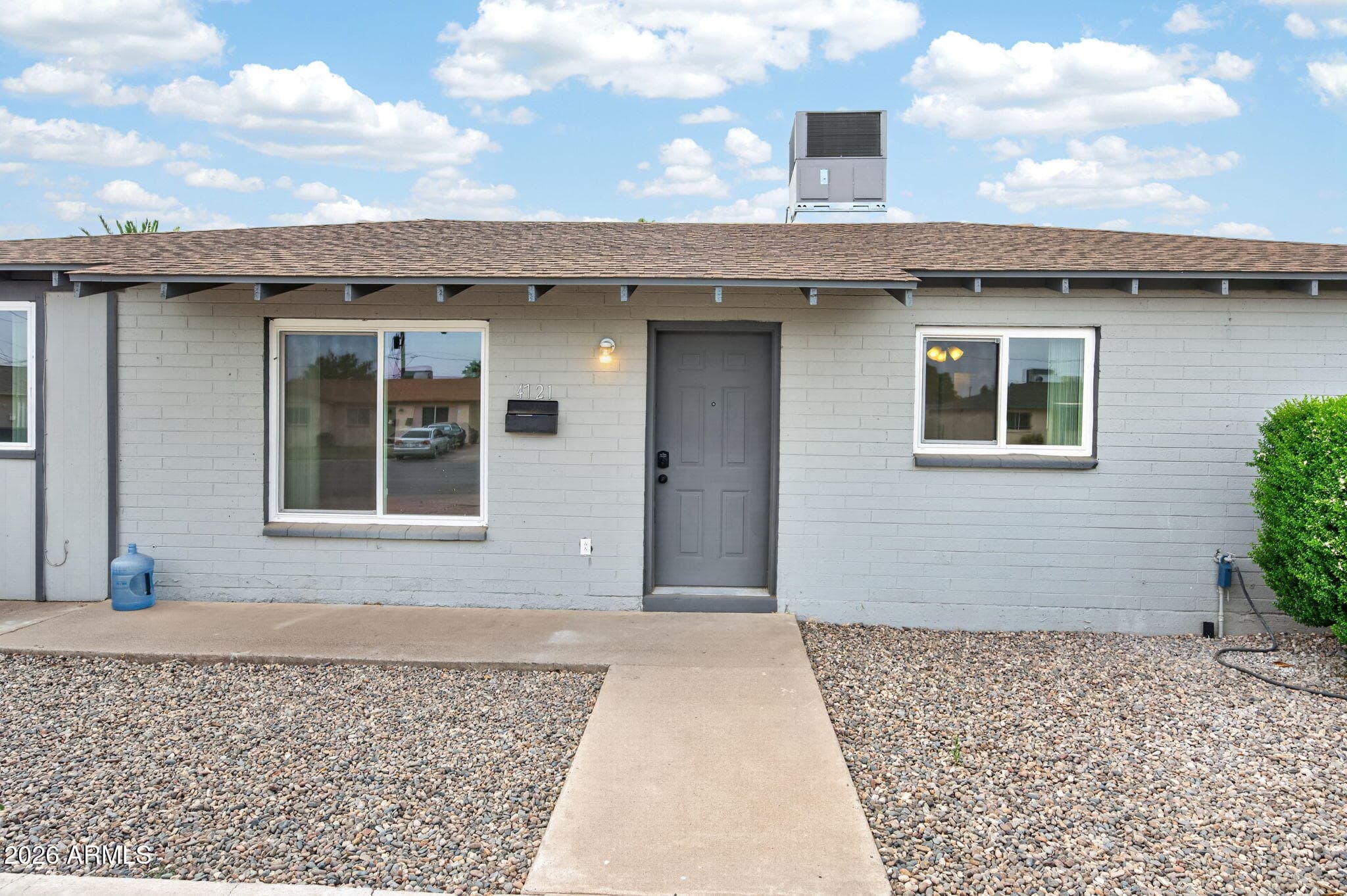 4721 W Roma Ave — photo 1