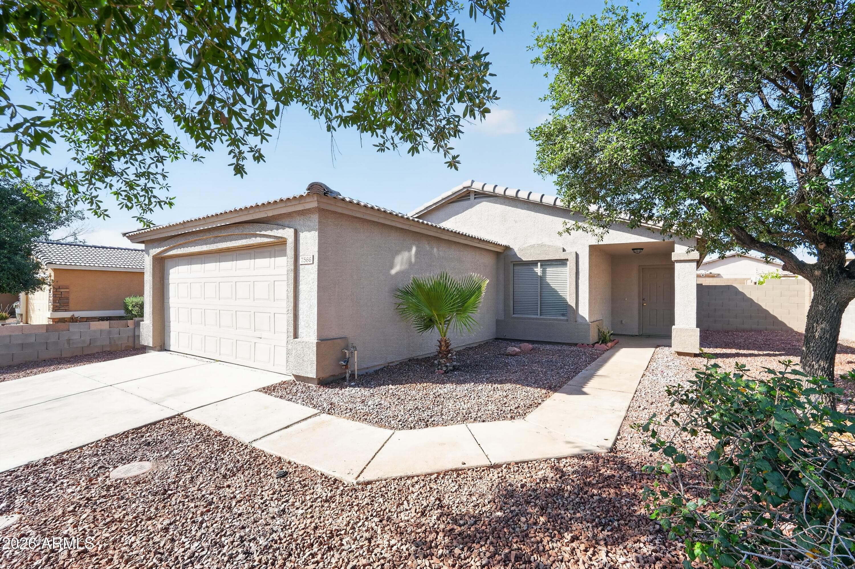 7566 W Colter St — photo 1