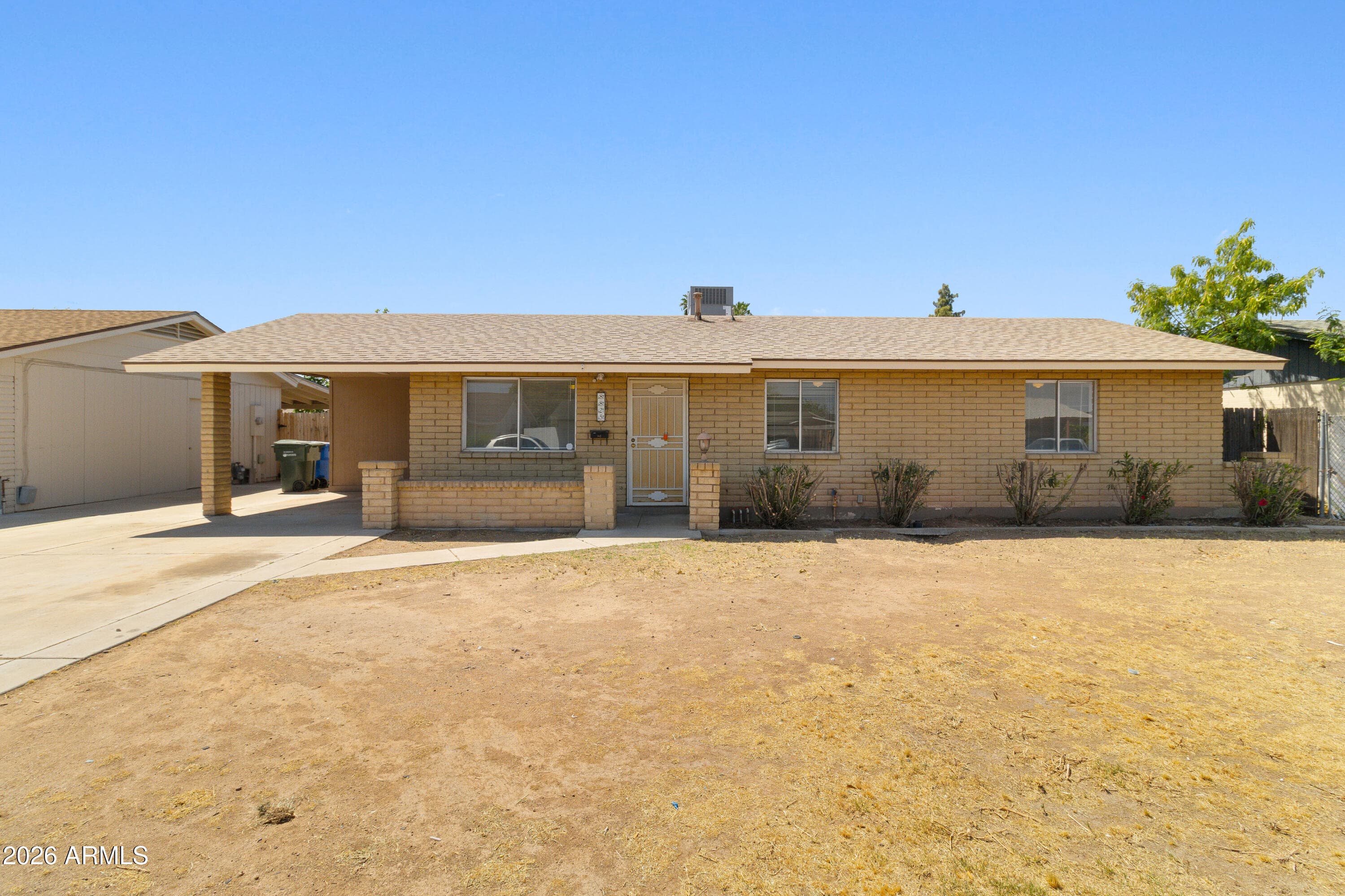 8825 W Roma Ave — photo 1