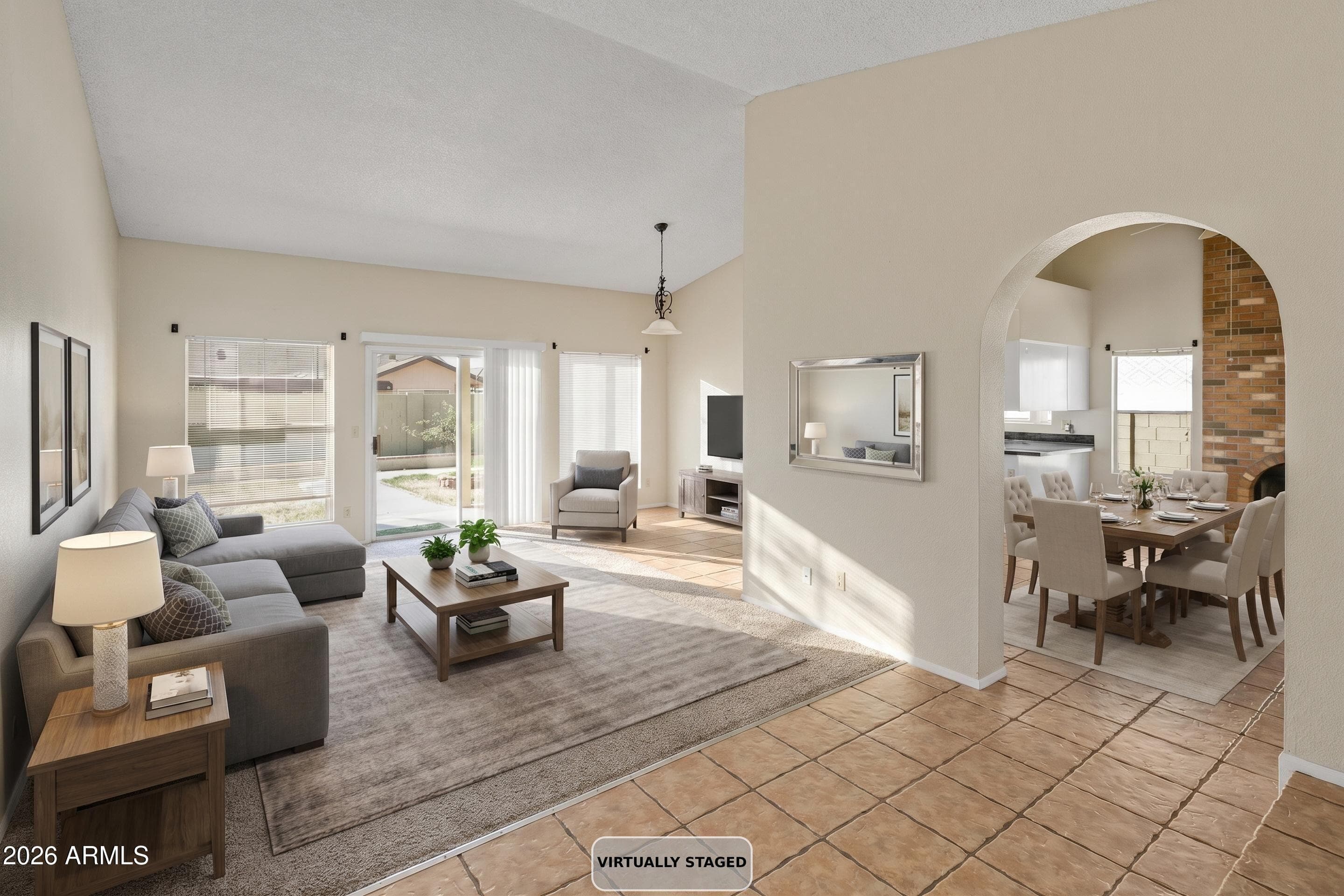 8119 W Corrine Dr — photo 2