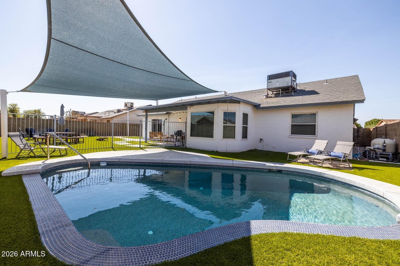 8821 W Keim Dr — photo 1