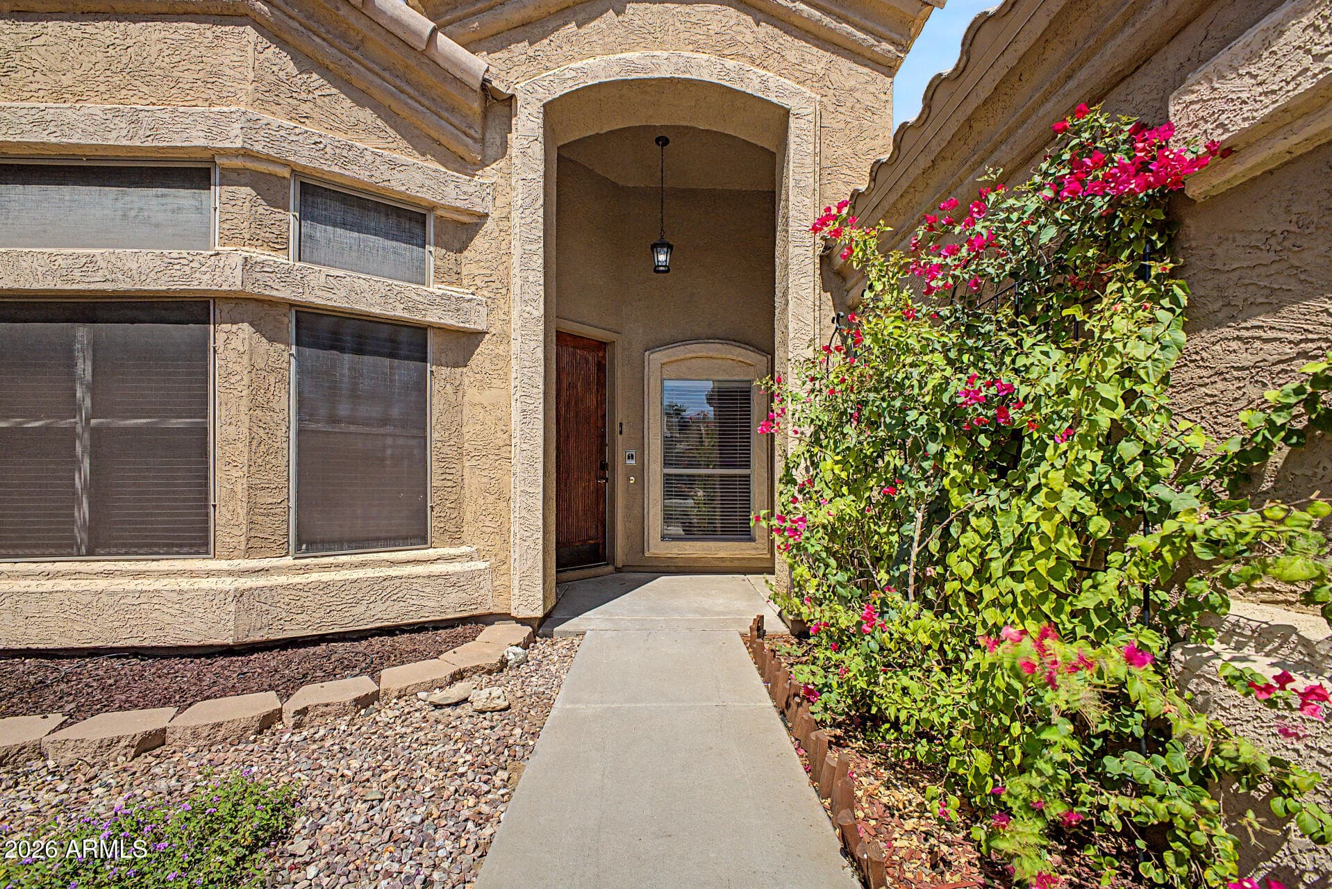 1320 E Cottonwood Ln — photo 1