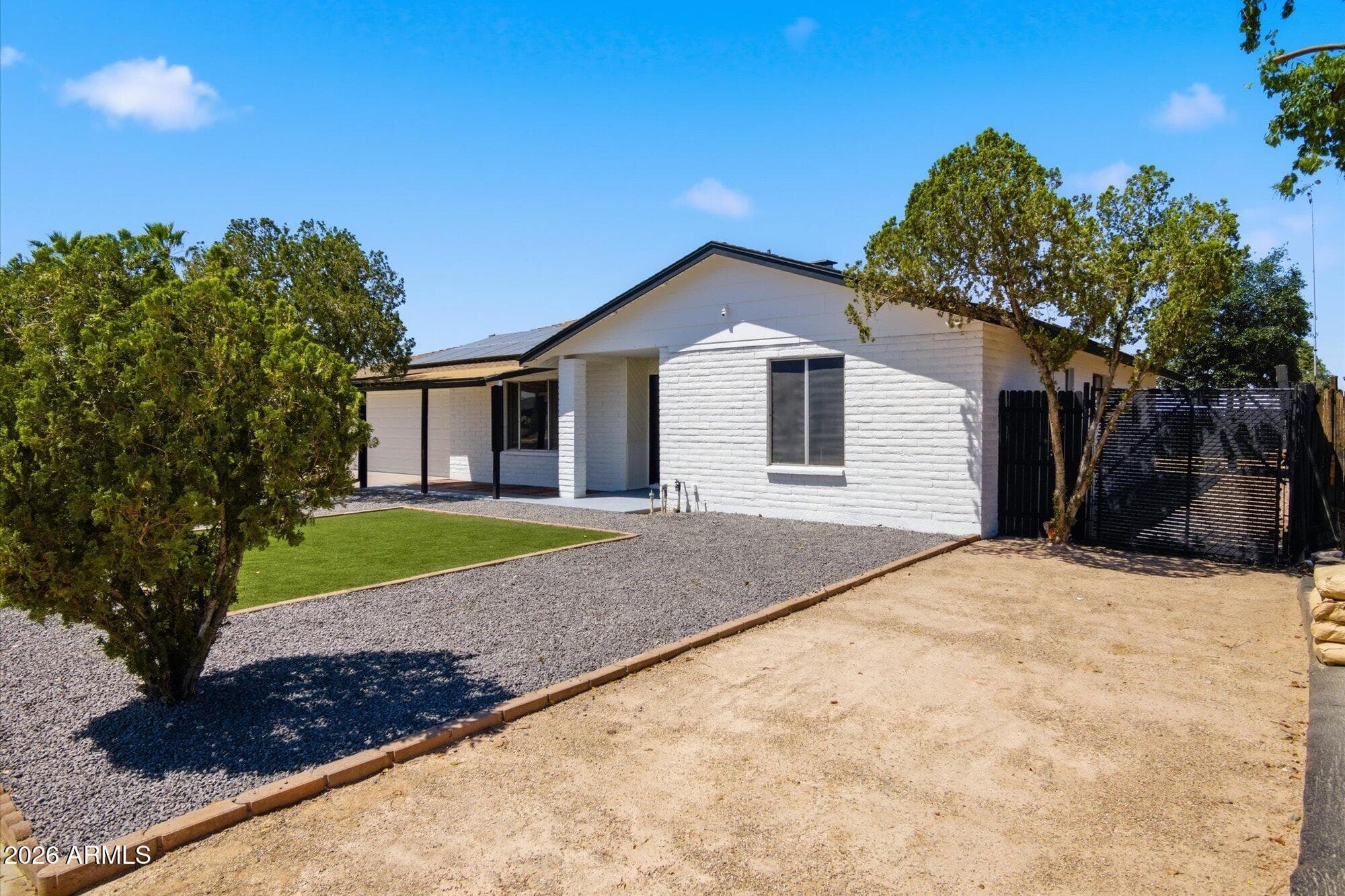 4036 W Thunderbird Rd — photo 2