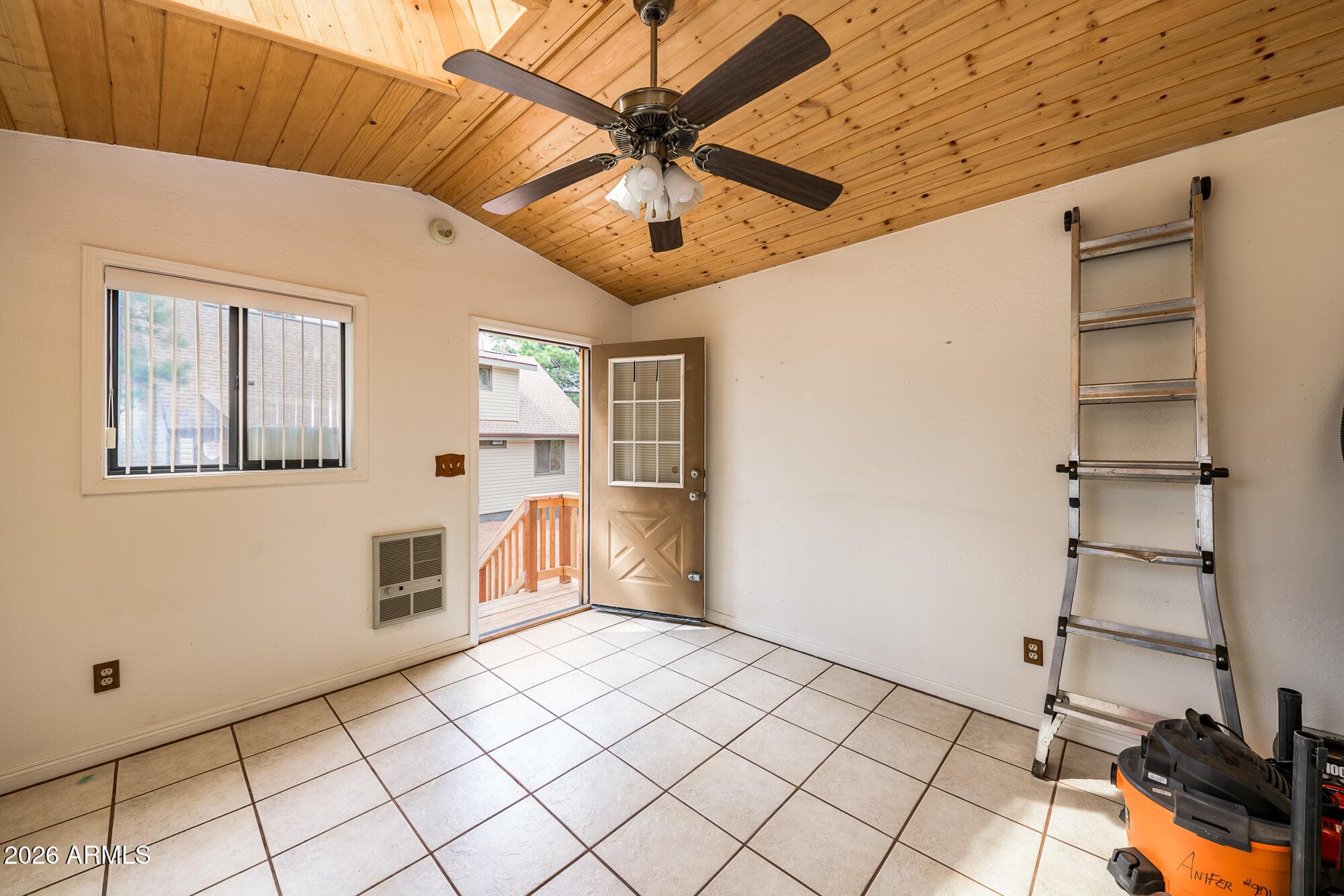 2751 ROUNDUP LN - Photo 47