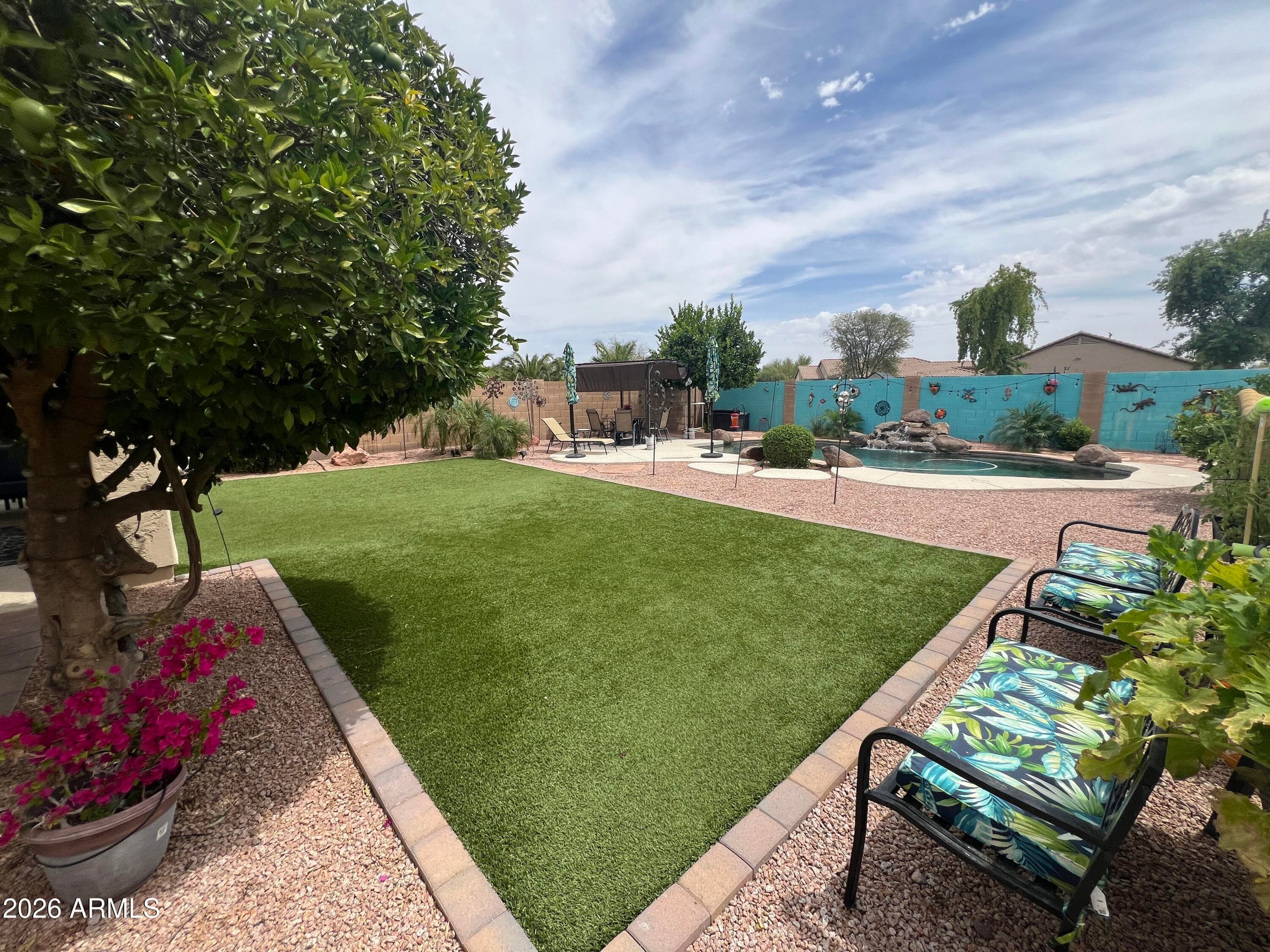 11121 E SOMBRA AVE - Photo 3