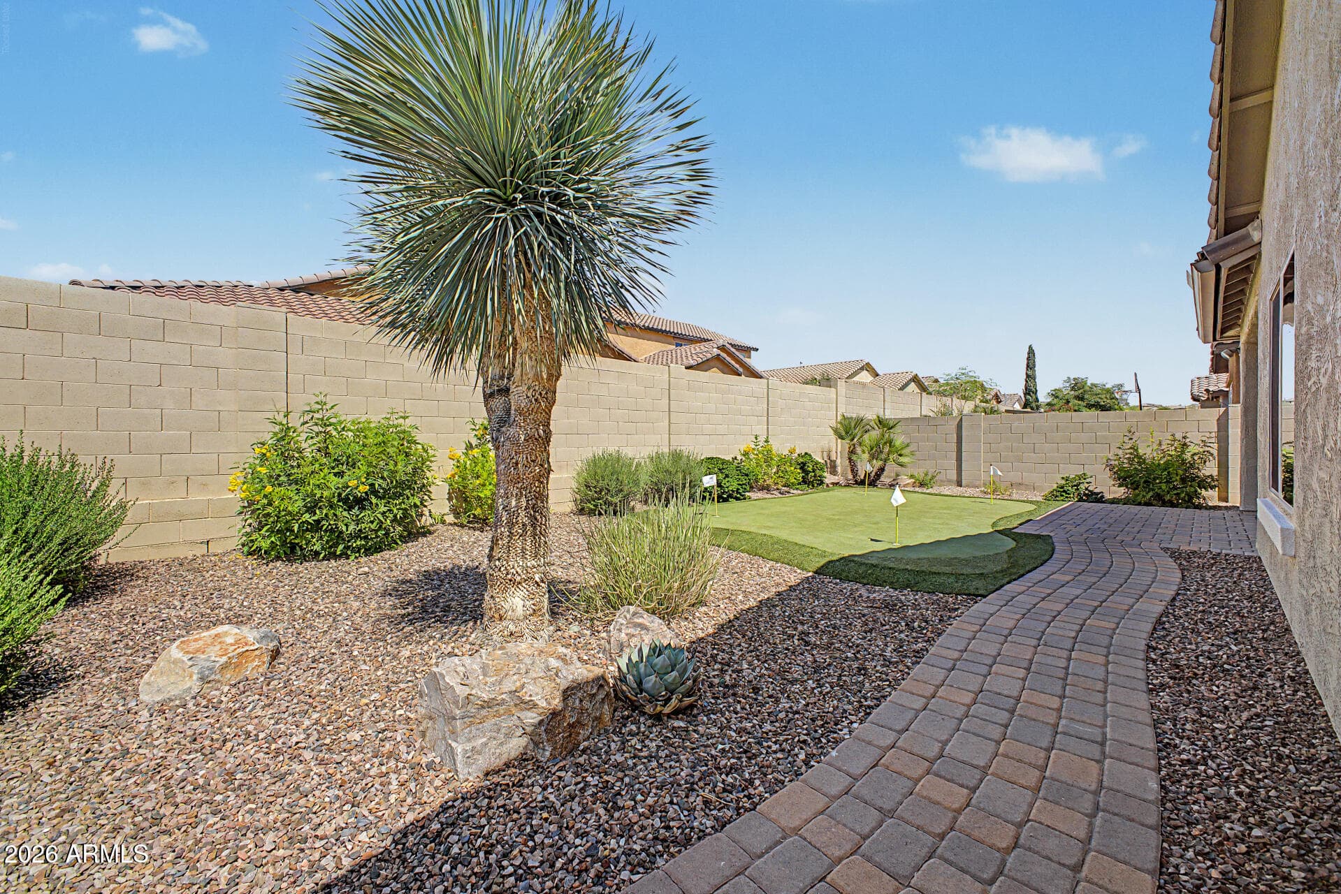 10748 W Lariat Ln — photo 34