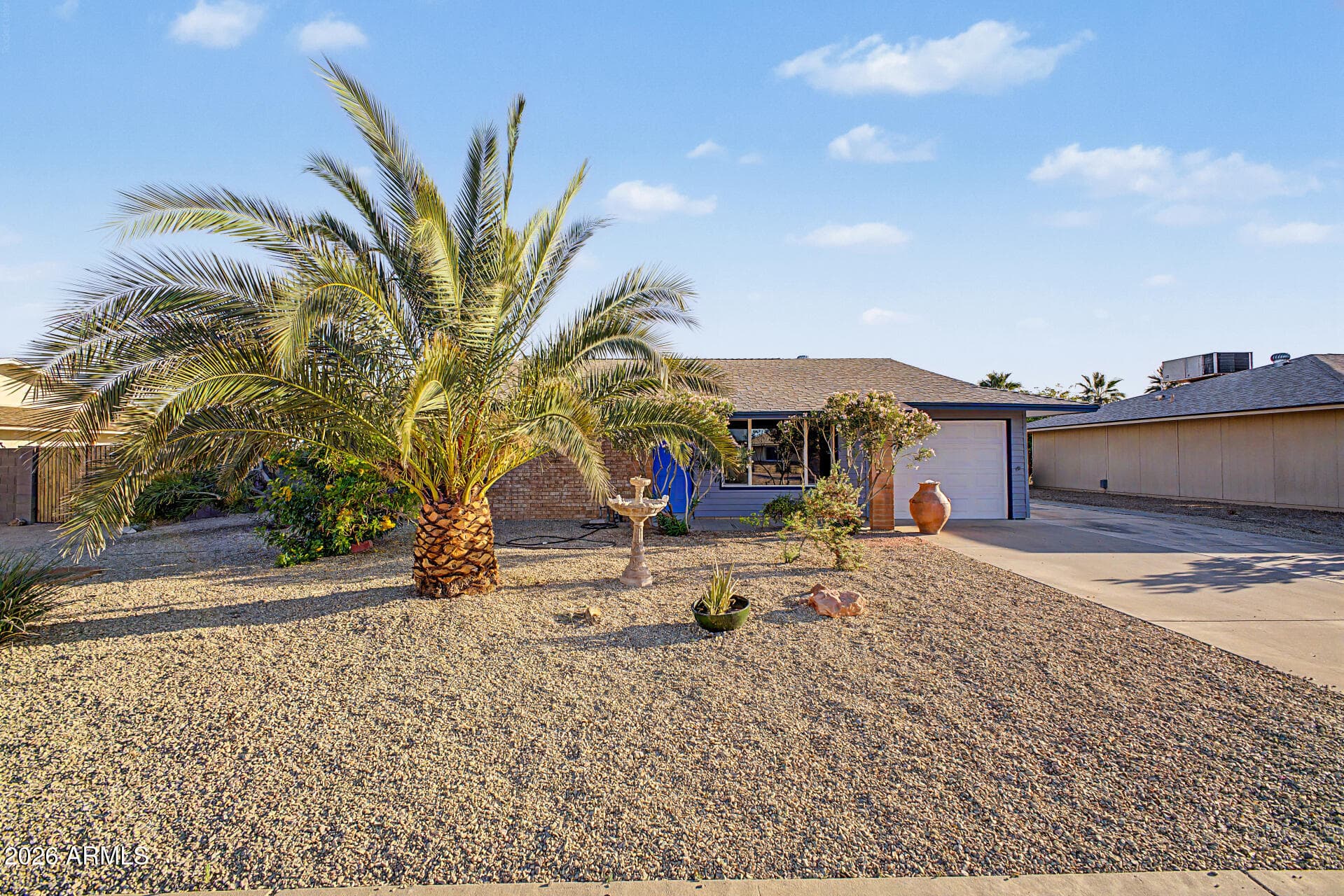 9715 W Desert Hills Dr — photo 2