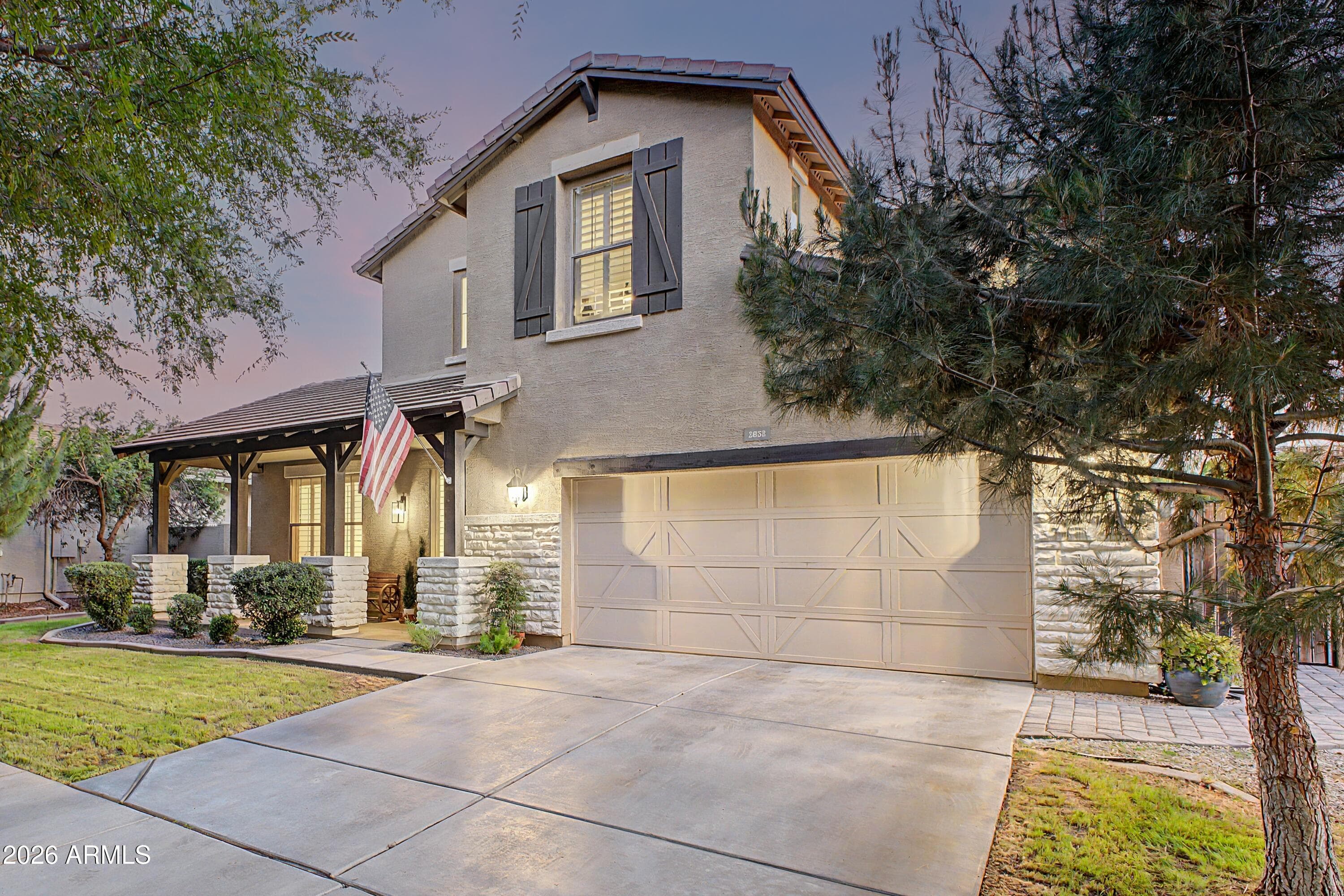 3853 E Comstock Dr — photo 2