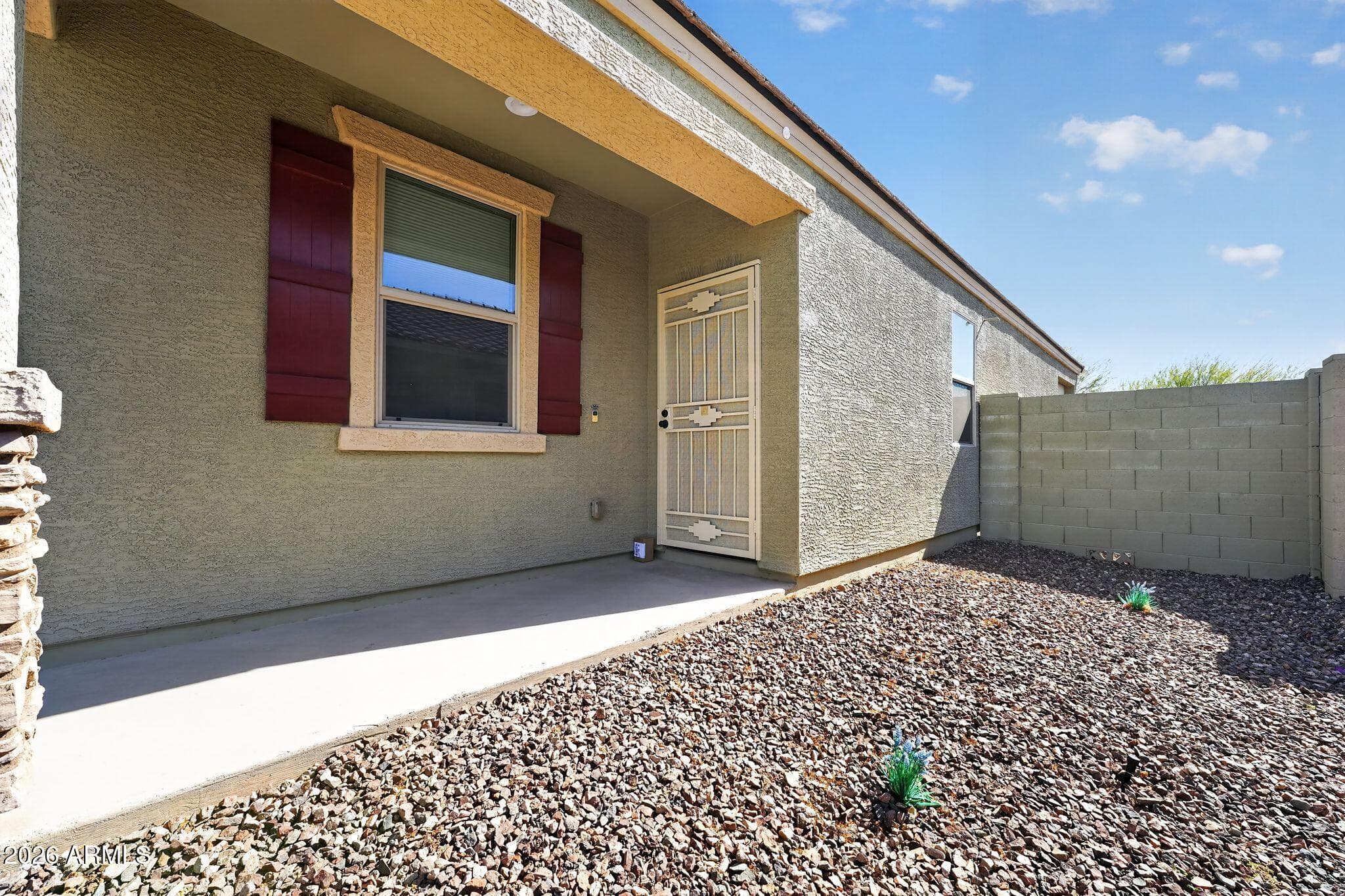 36965 N Addison Ln — photo 2