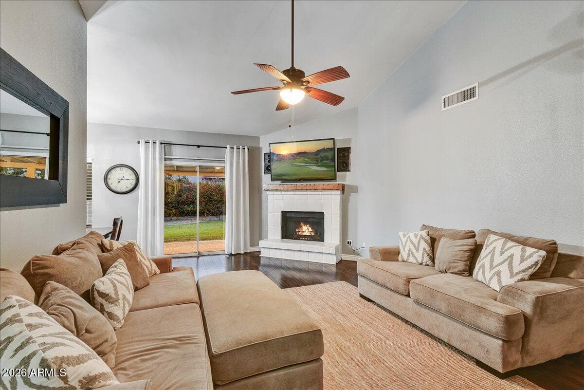 19426 N 14th Pl — photo 2