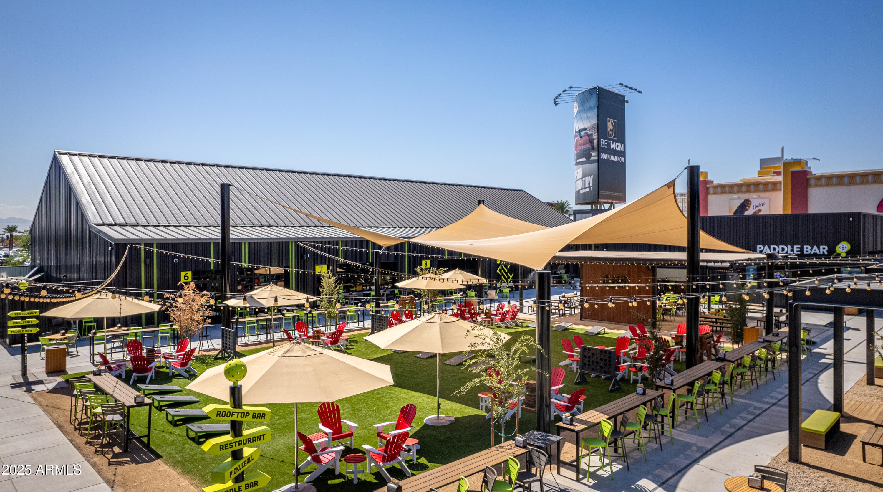 7426 W Rose Ln — photo 30