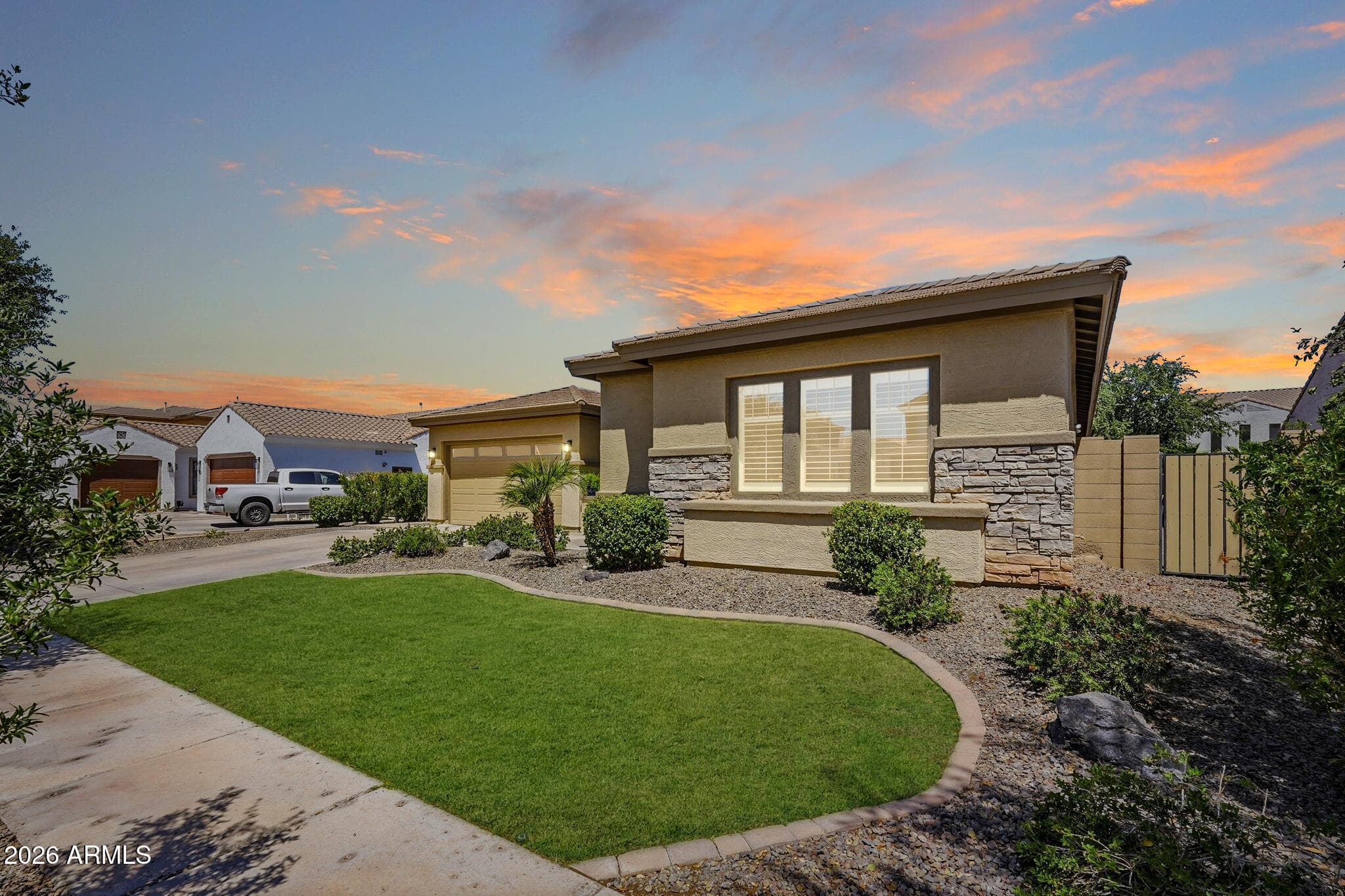 3142 E Tonto Dr — photo 1