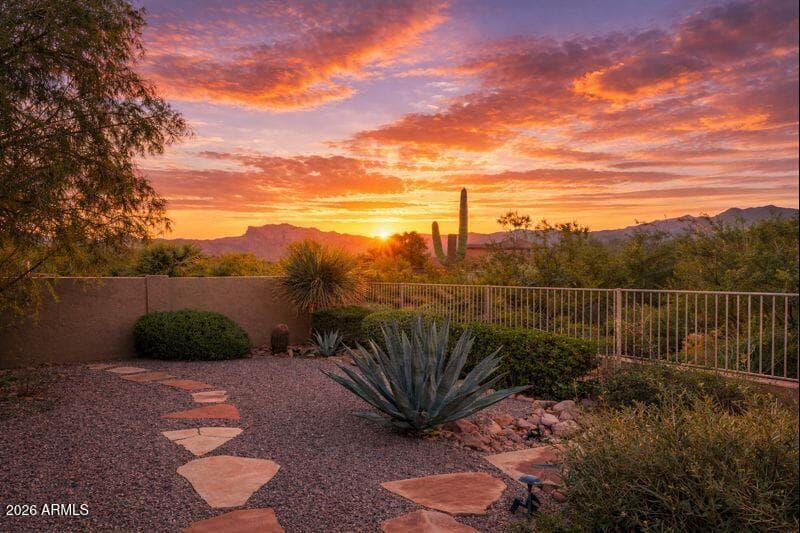 5075 S Casa Prieto Dr — photo 1