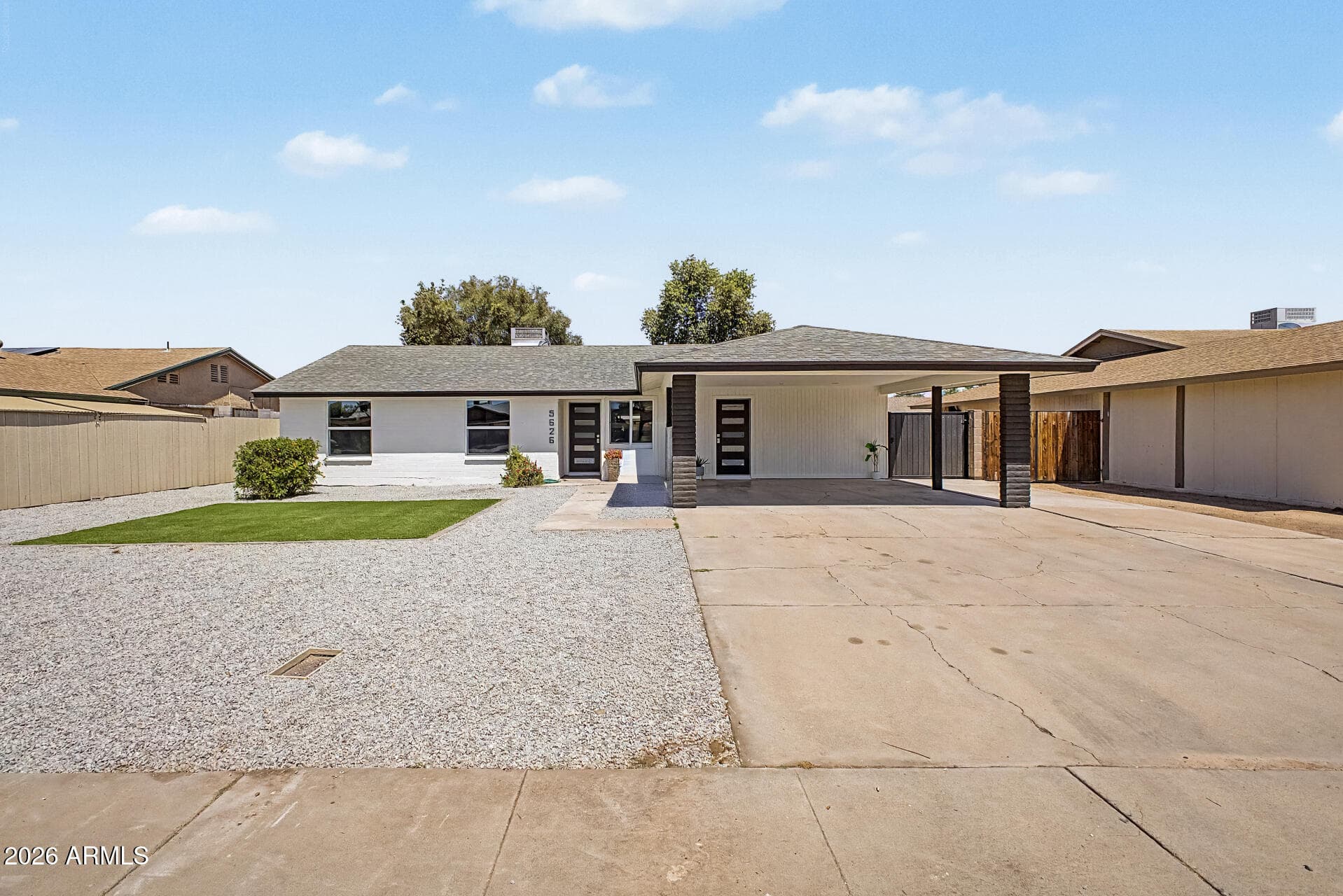 5626 W Carol Ave — photo 1