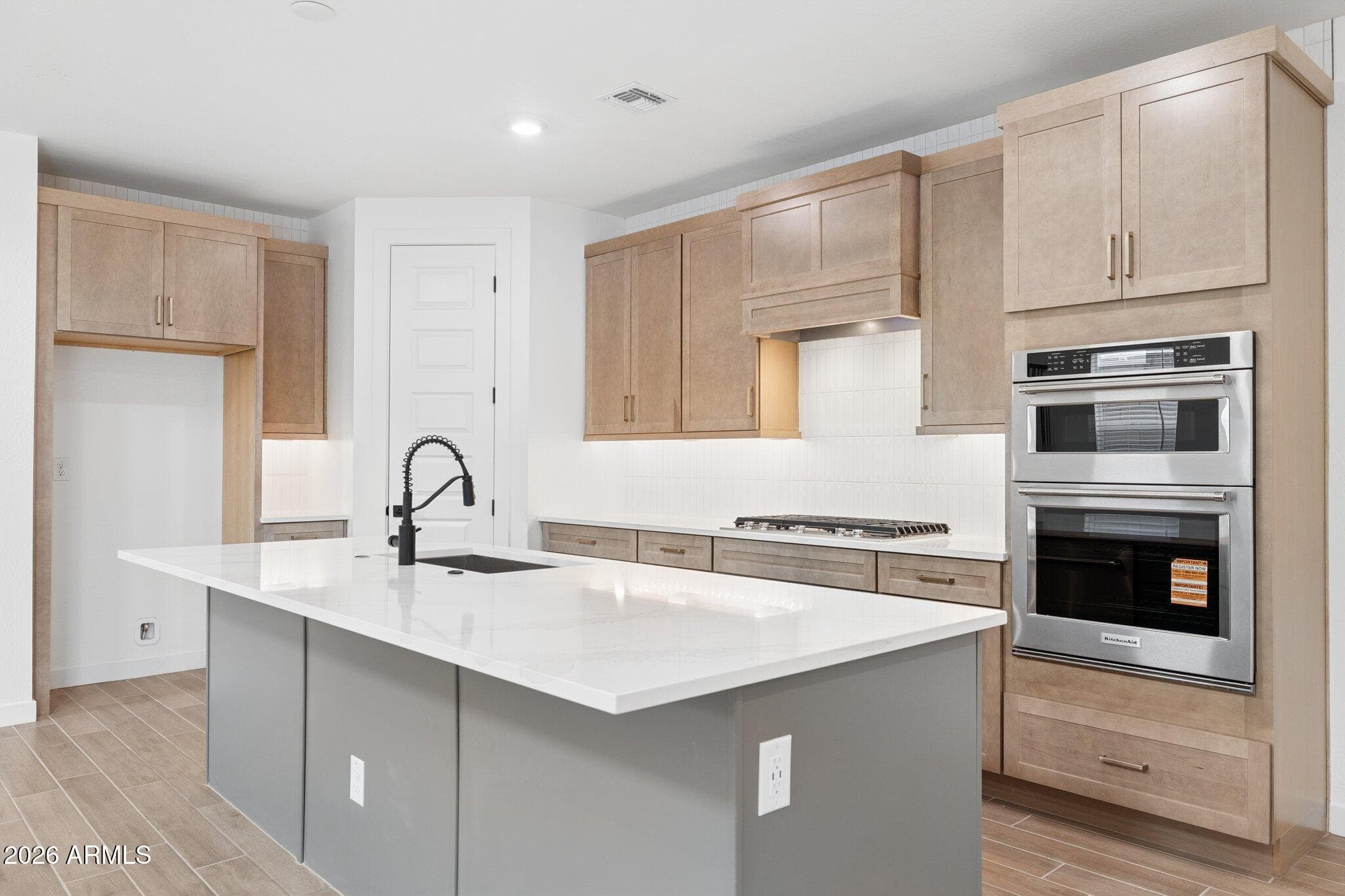 2457 E Villa Linda Dr — photo 1