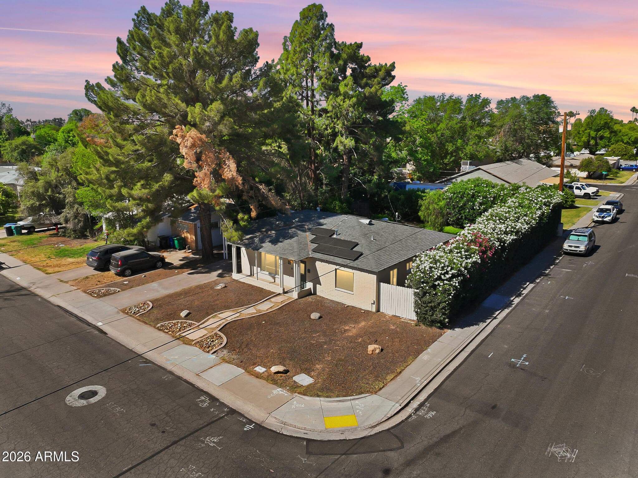 560 N Ashland -- — photo 2