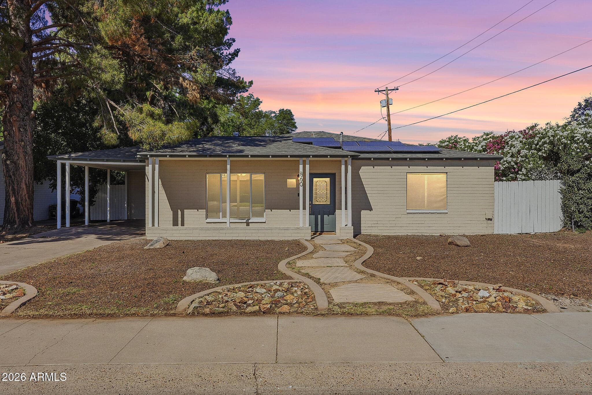 560 N Ashland -- — photo 1