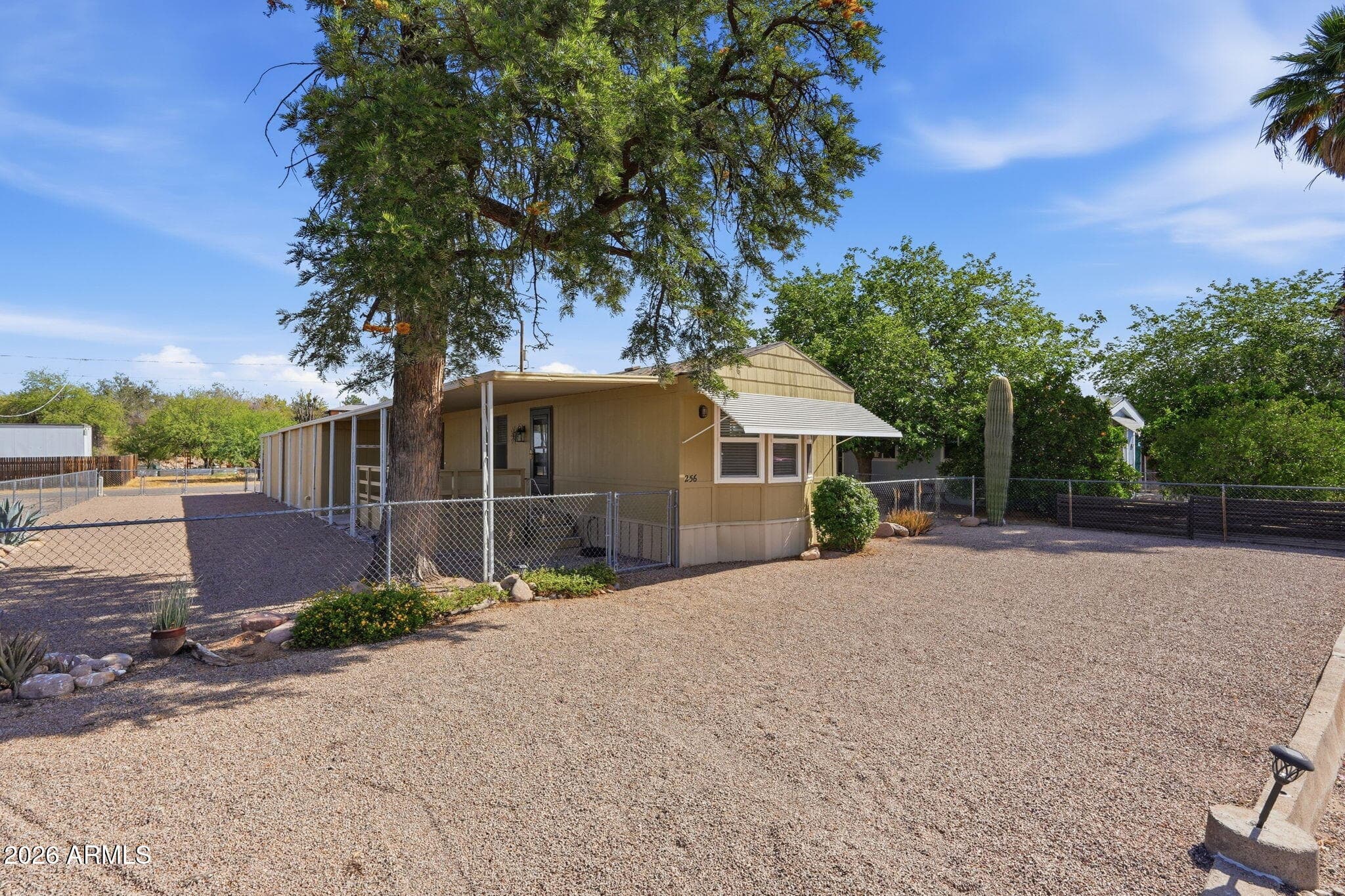 256 E DONNA DR - Photo 1
